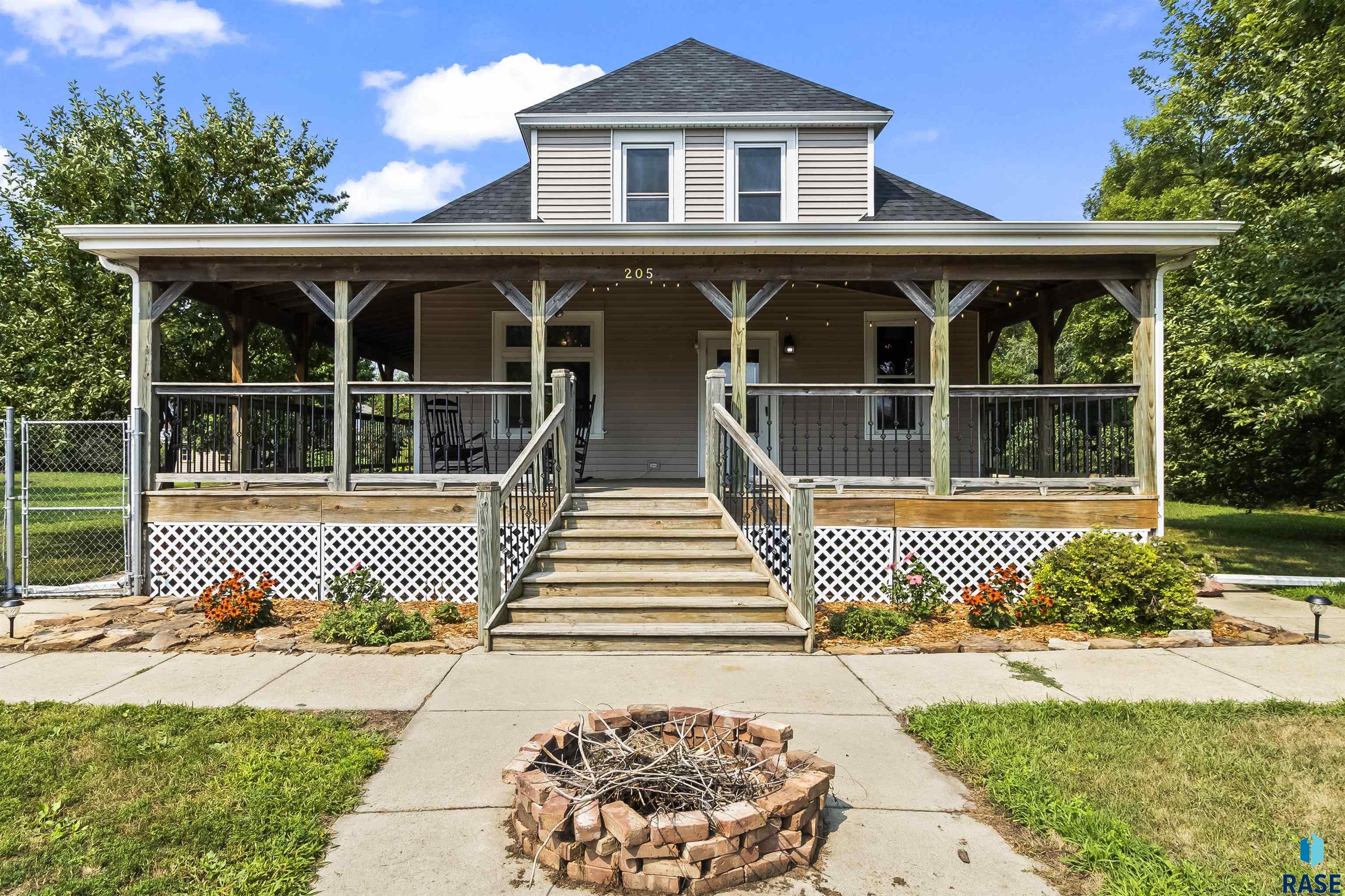 main property photo 22