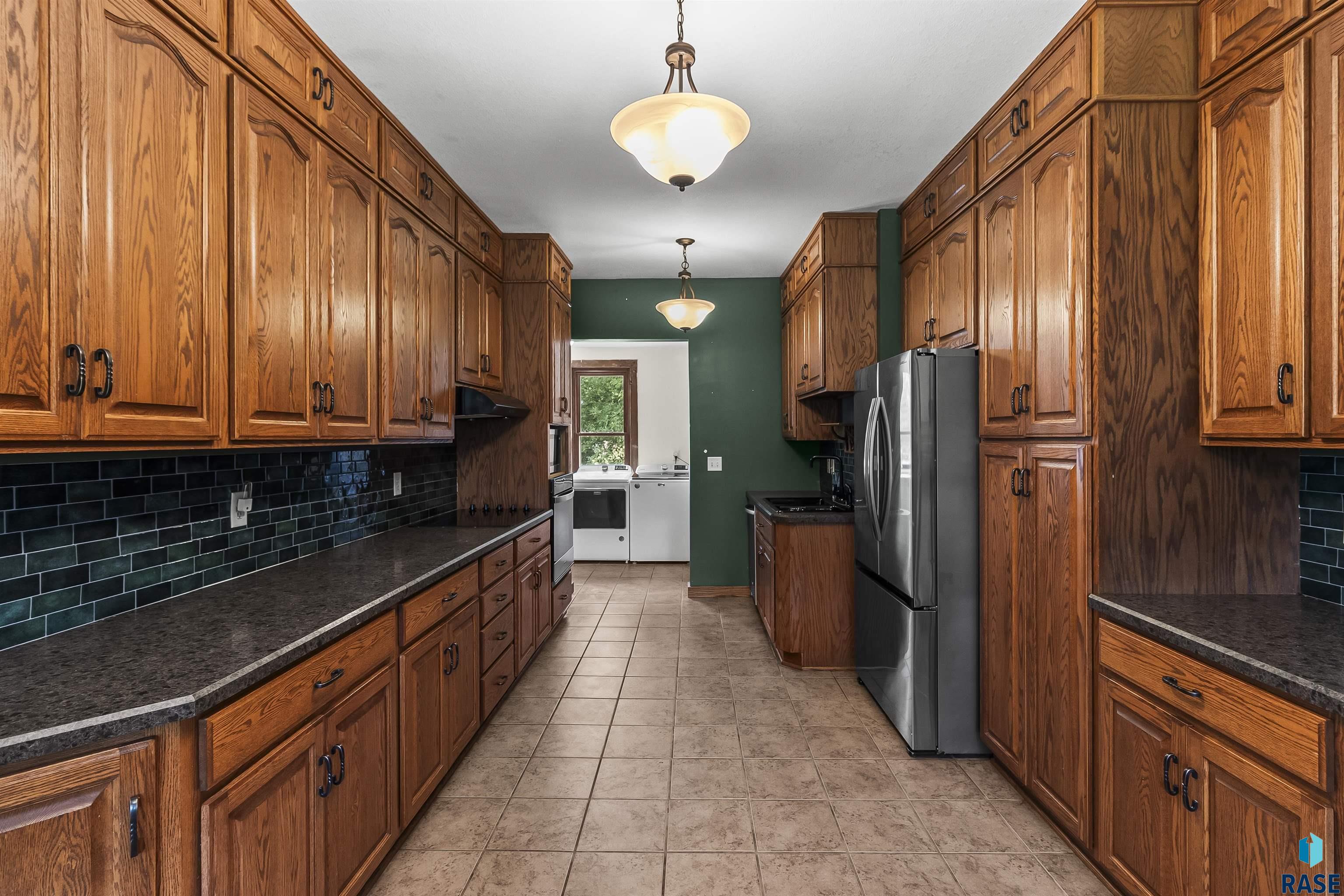 main property photo 66