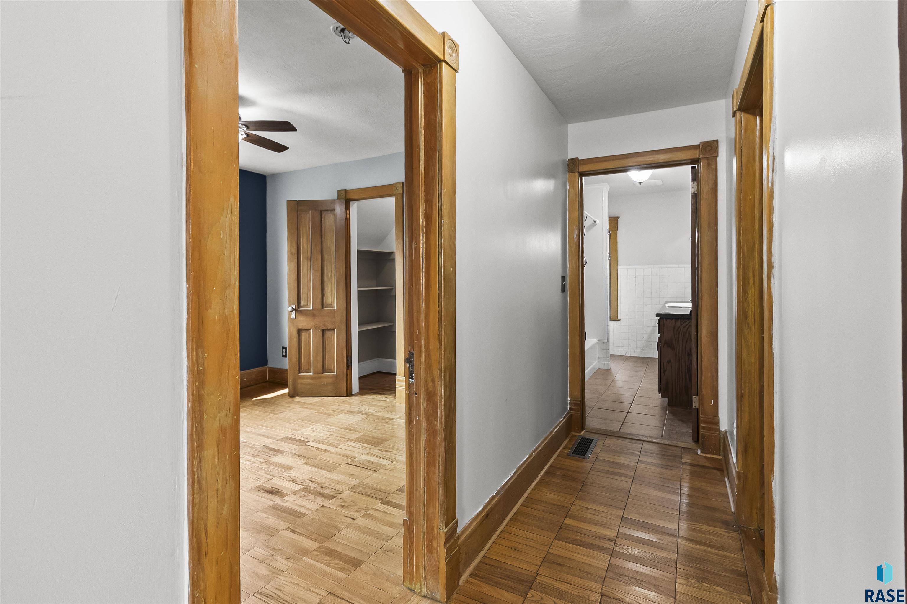 main property photo 78