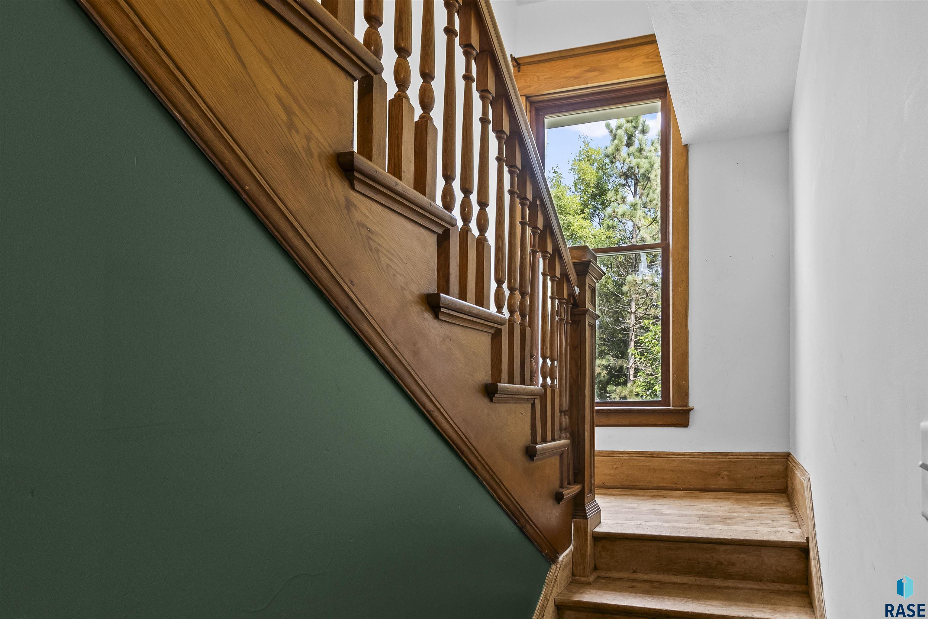 main property photo 89