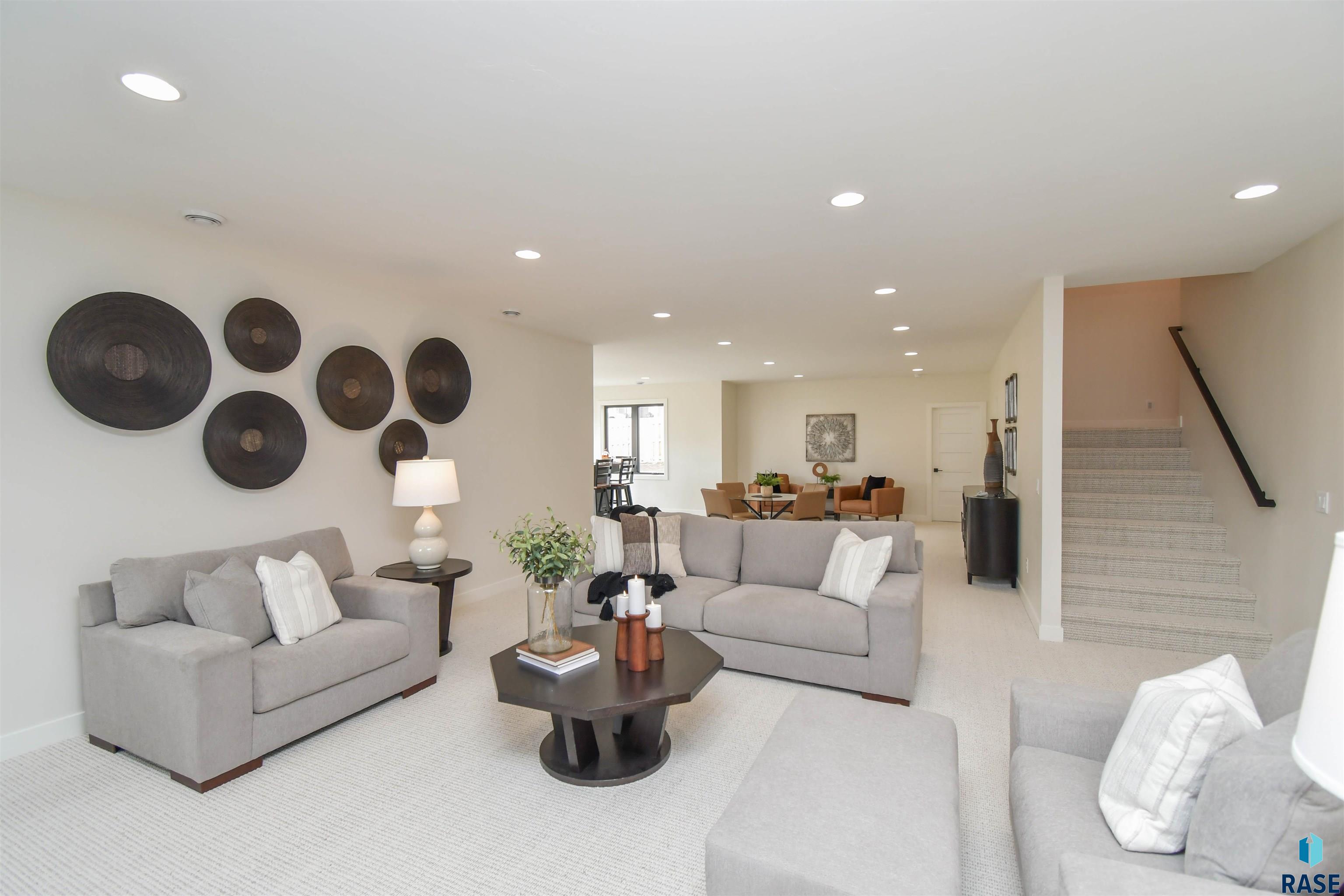 main property photo 70