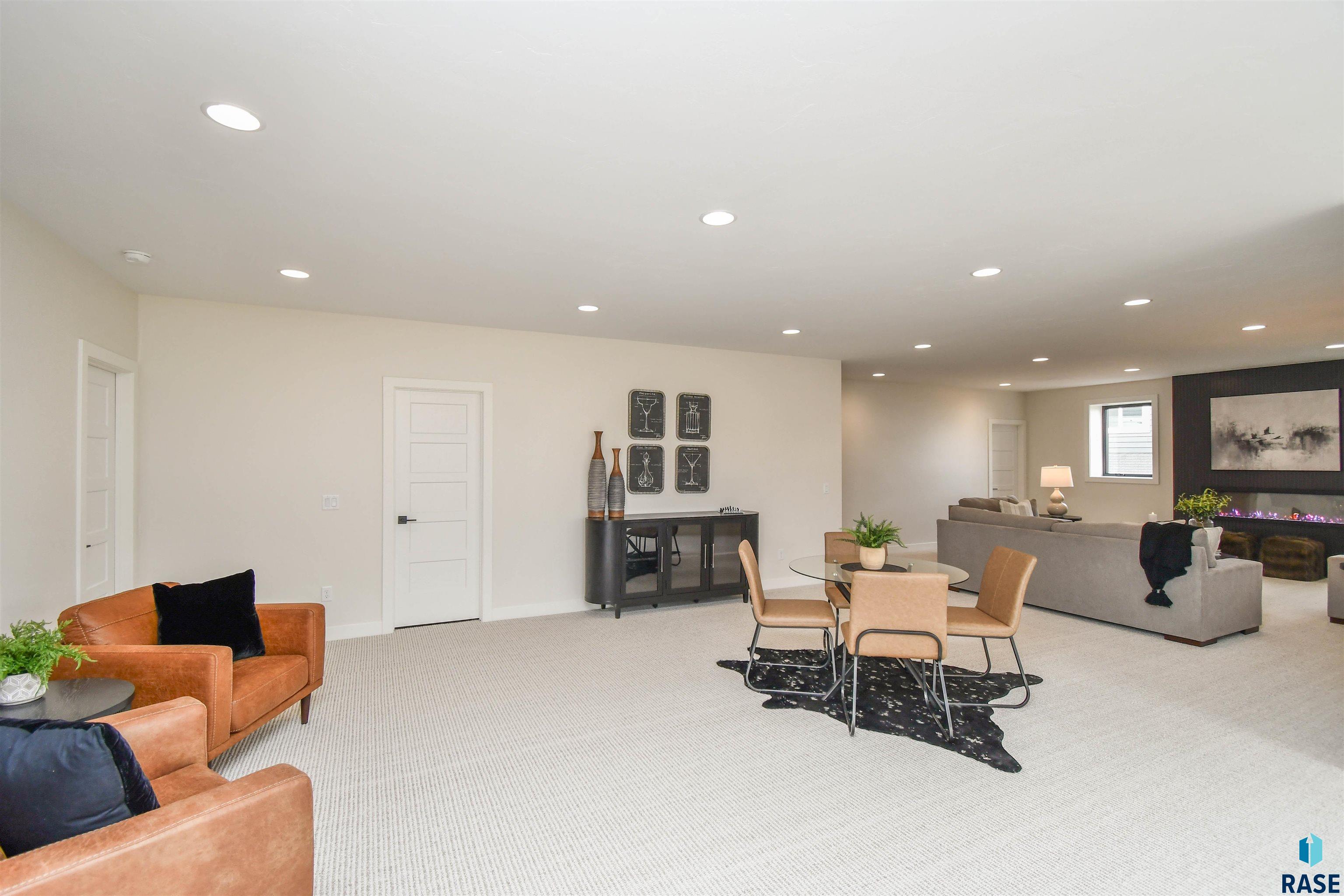 main property photo 76