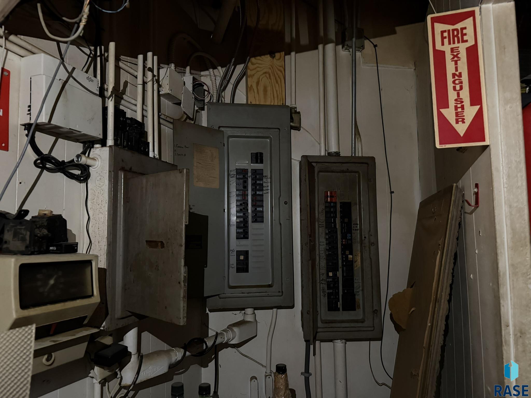 main property photo 9
