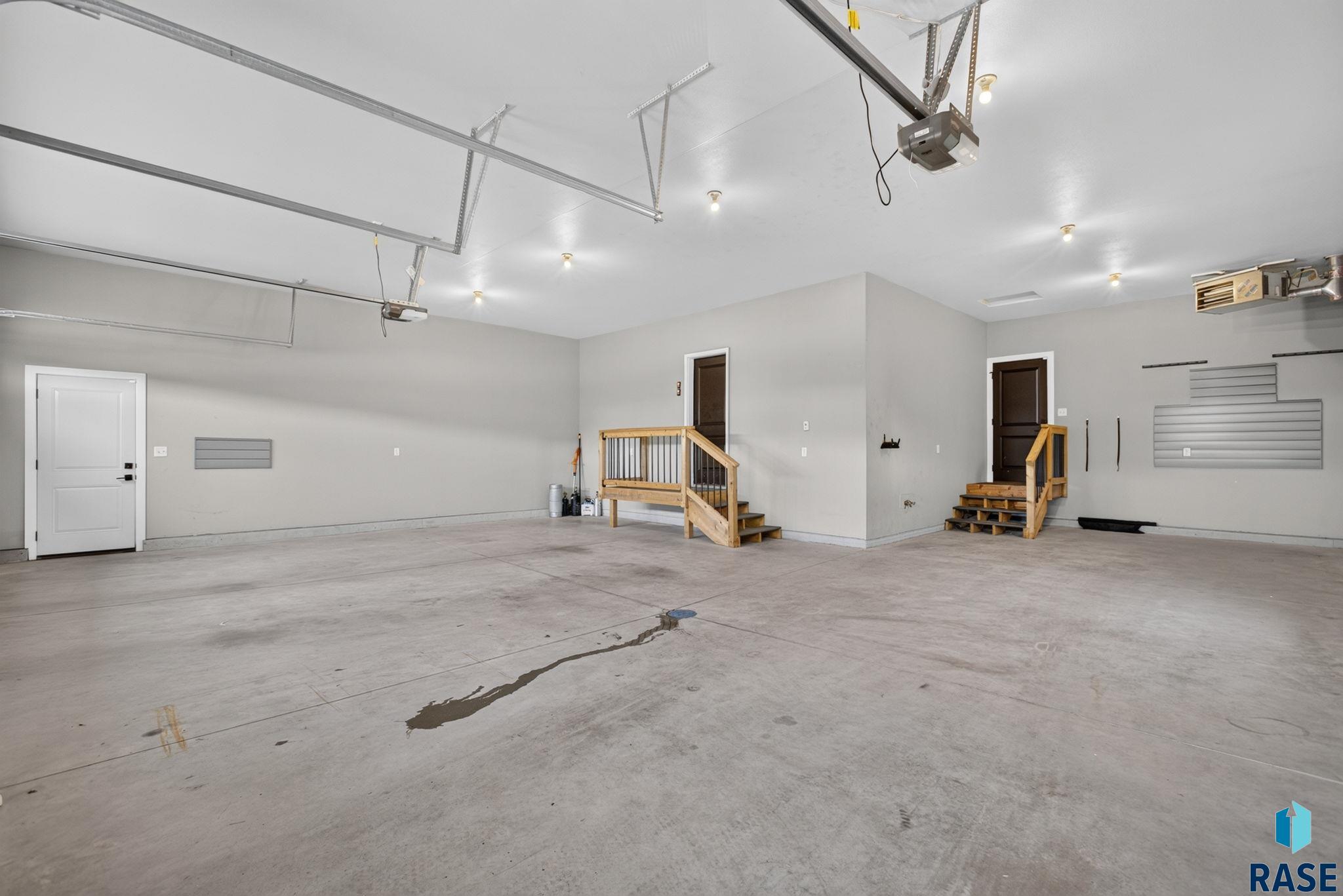 main property photo 67