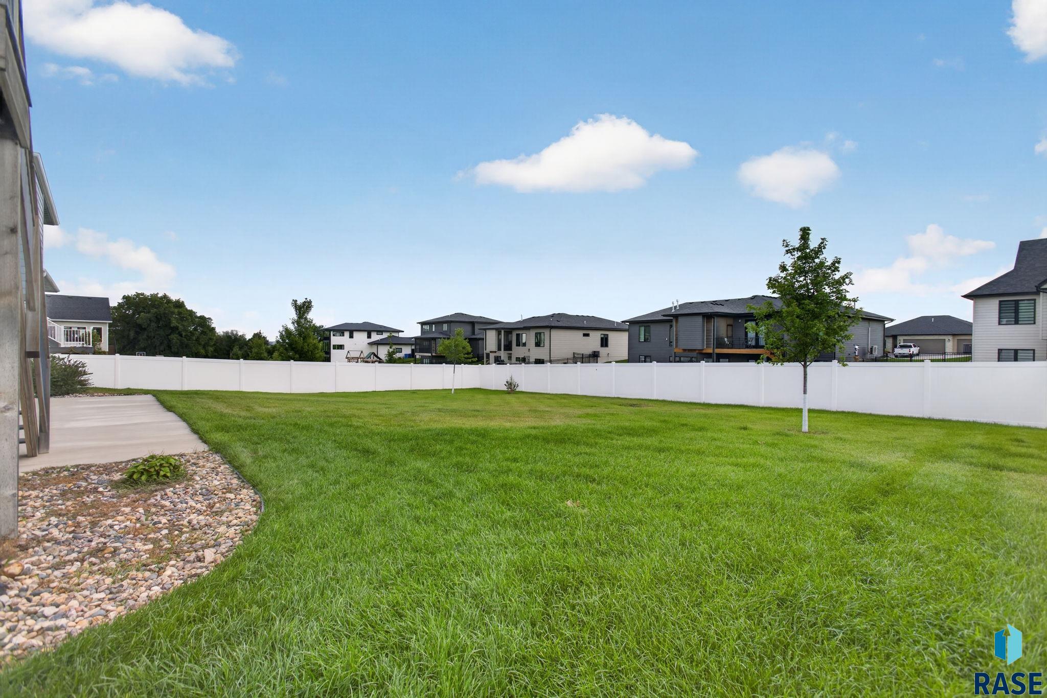 main property photo 77