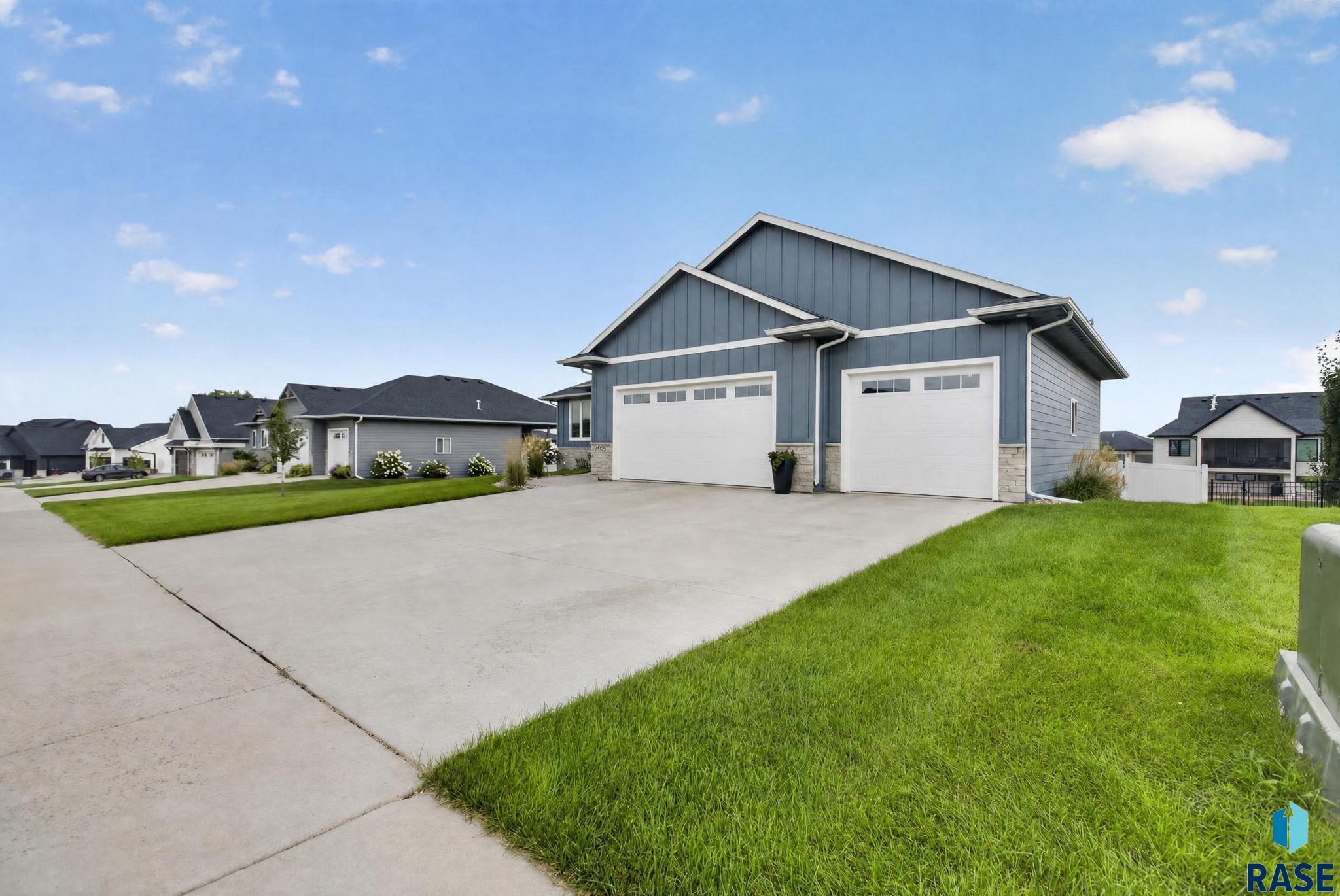 main property photo 78