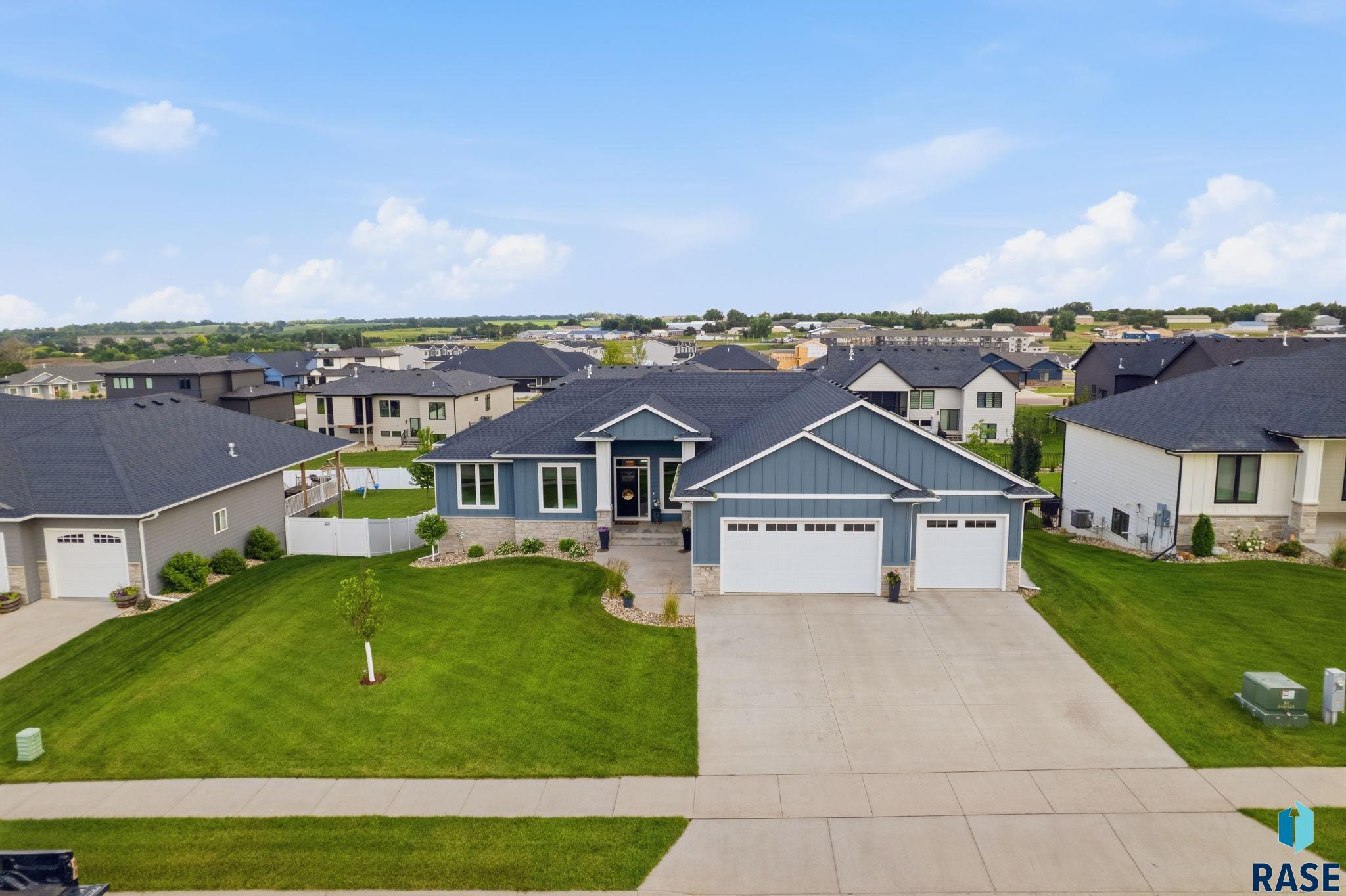 main property photo 79
