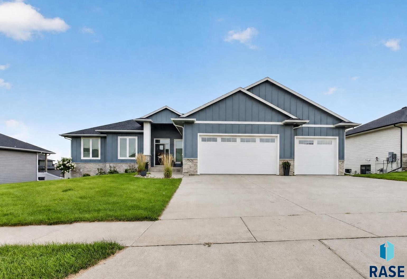 main property photo 81