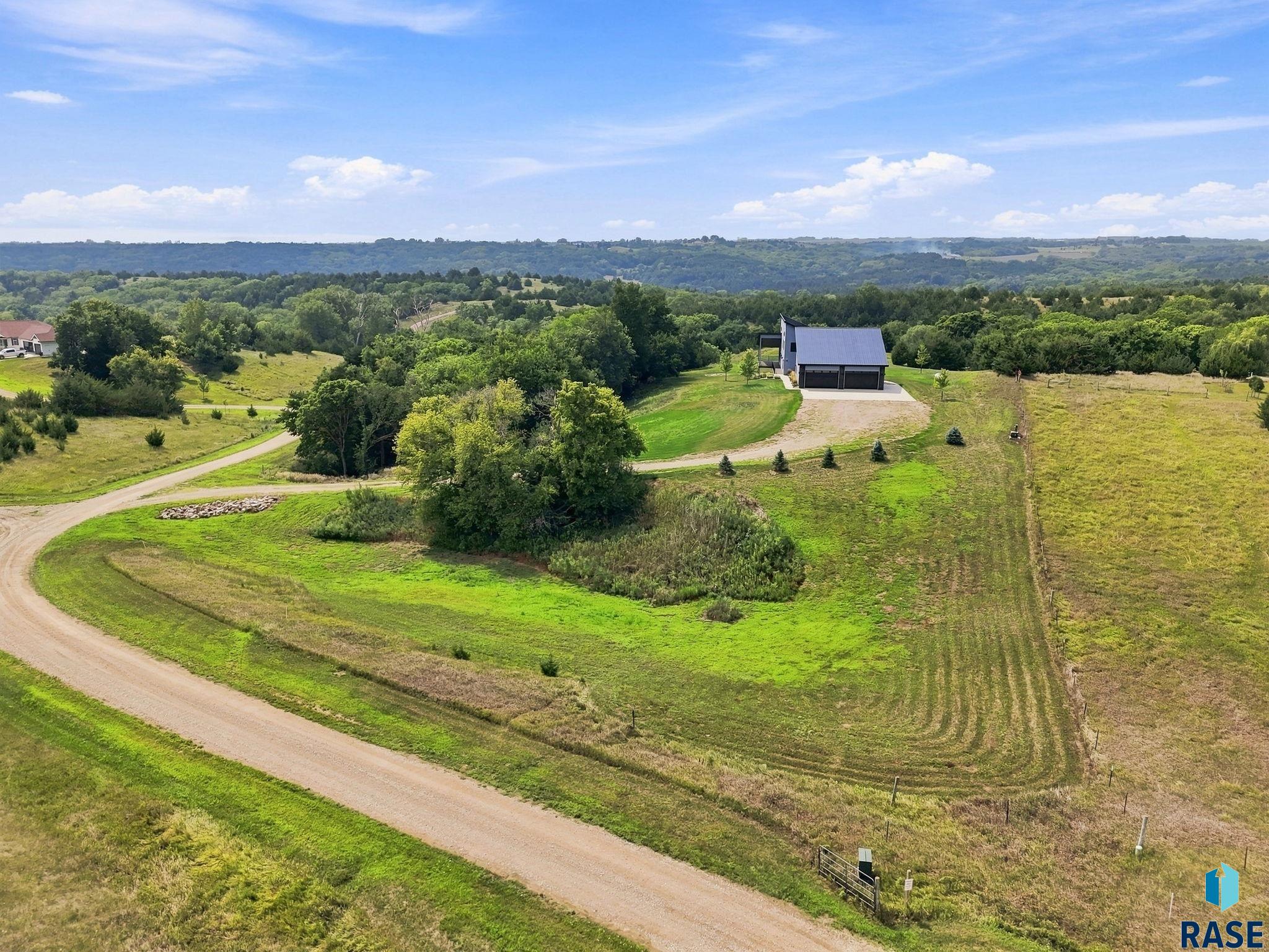 main property photo 51