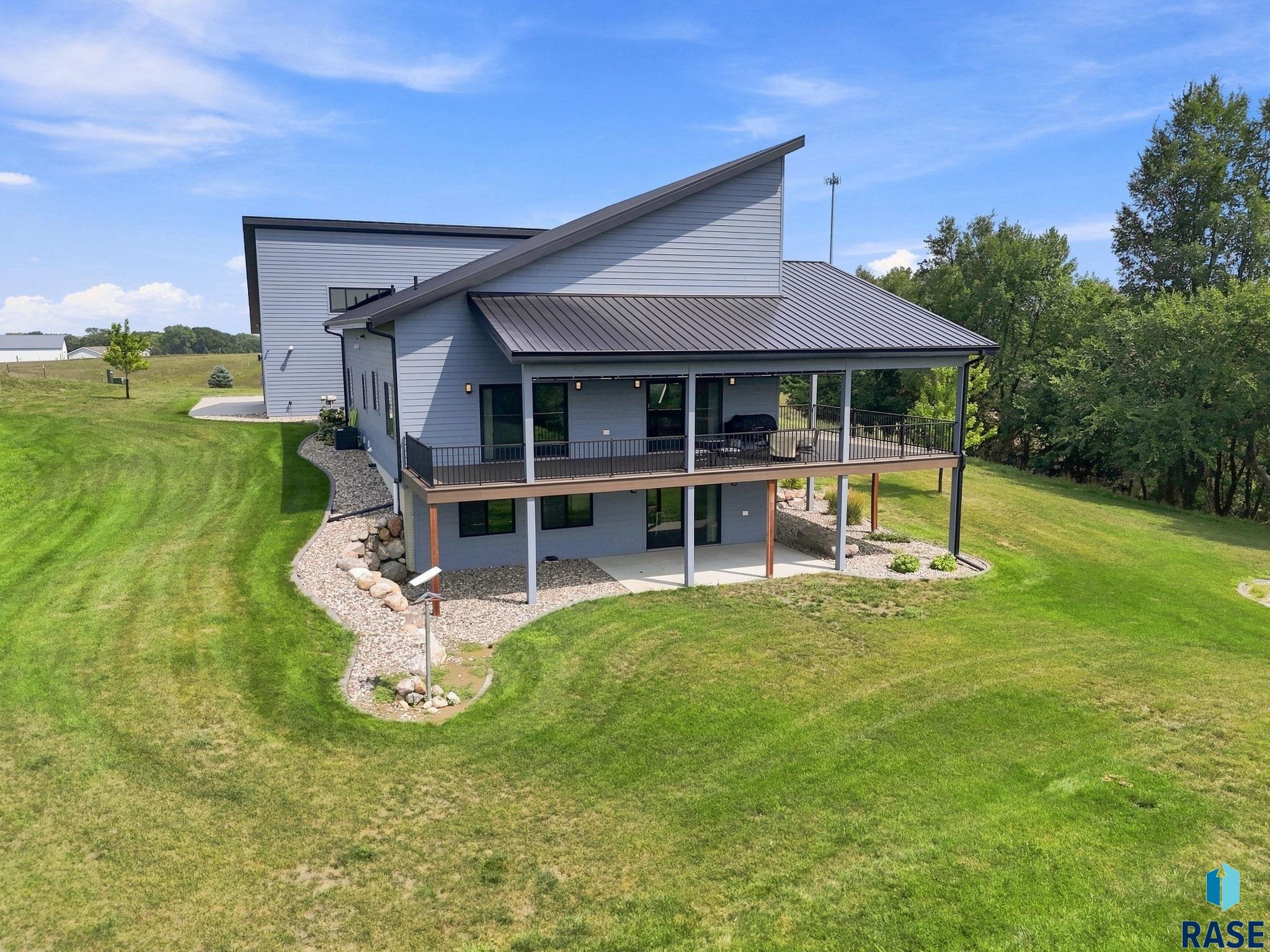 main property photo 59