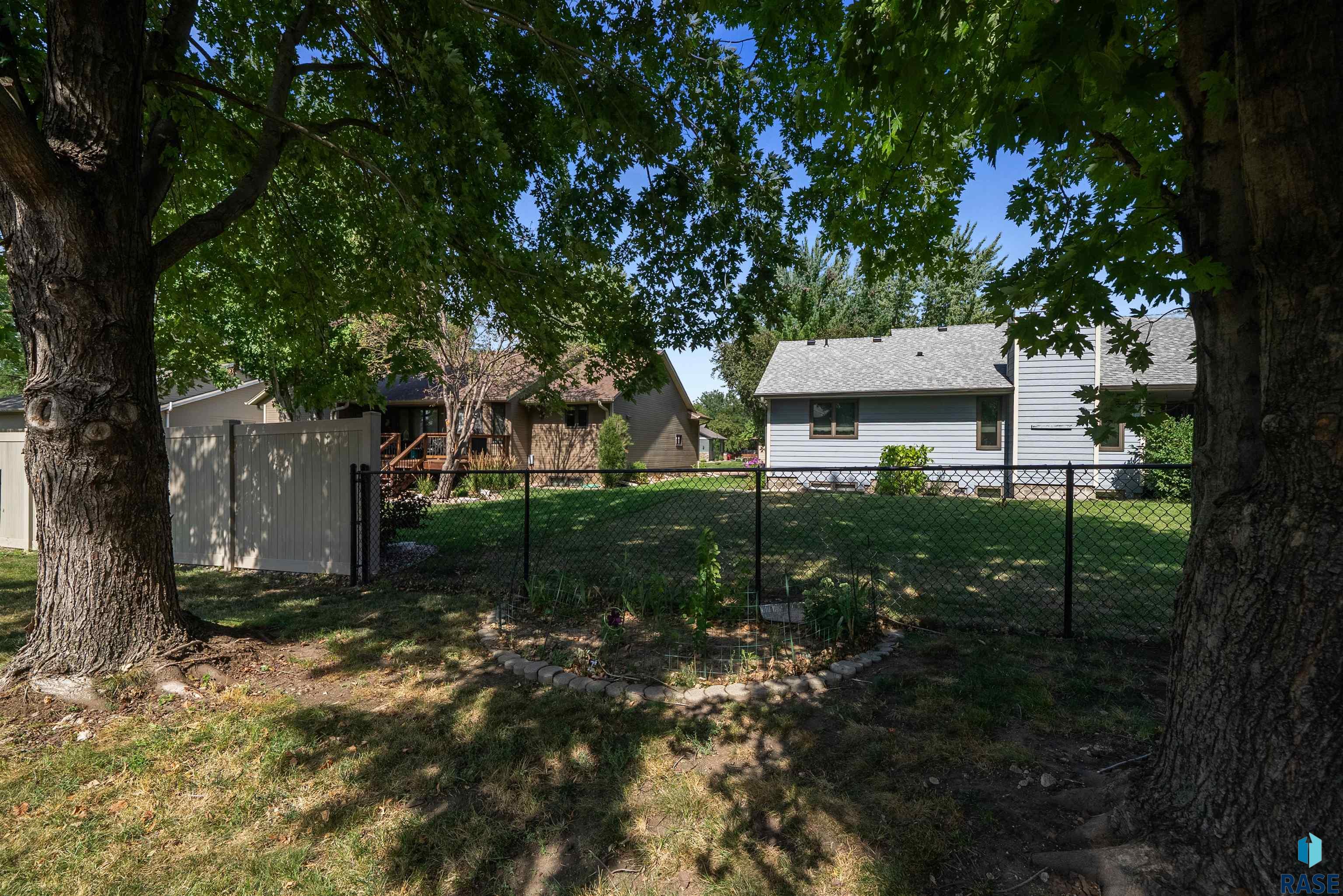 main property photo 57