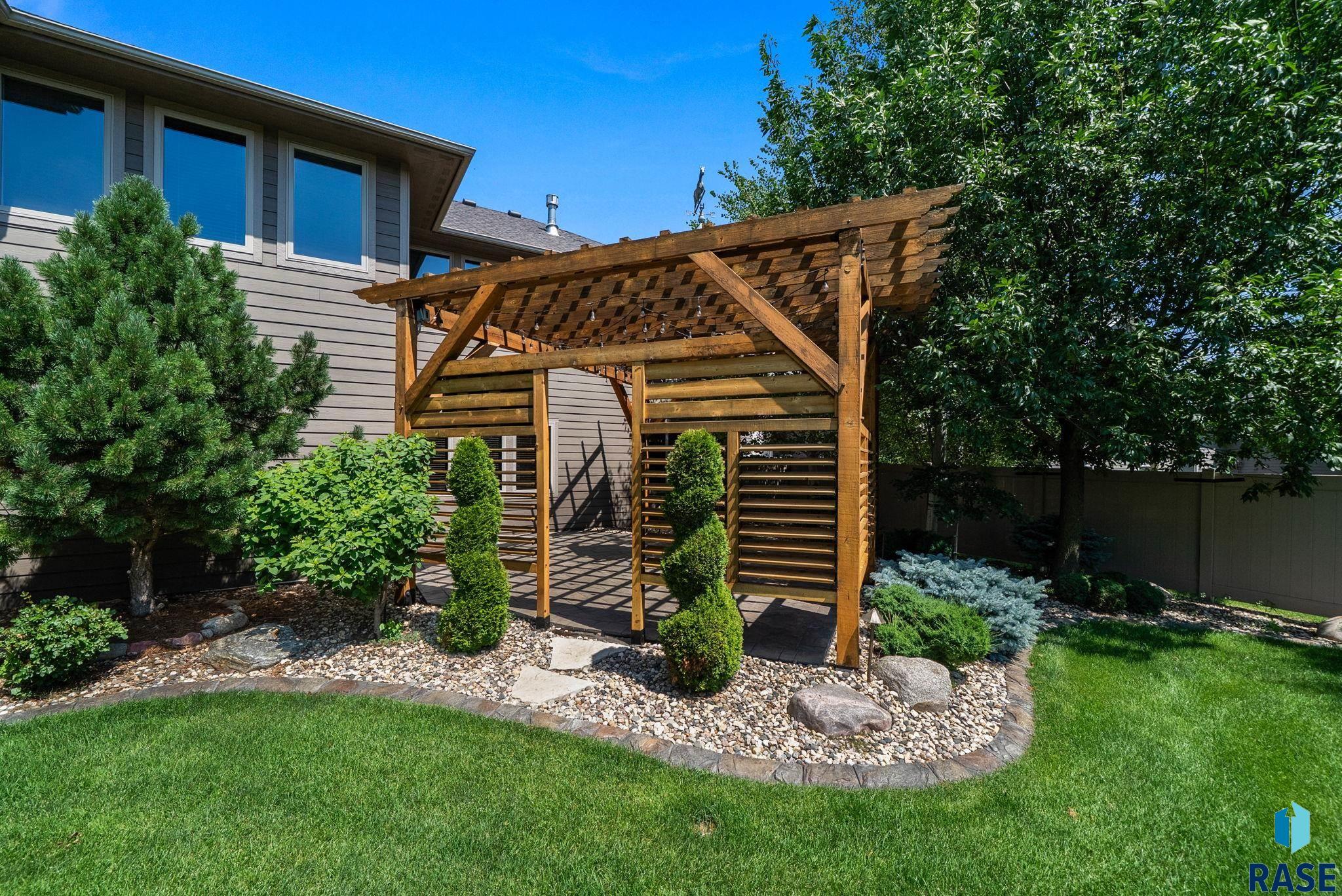 main property photo 67