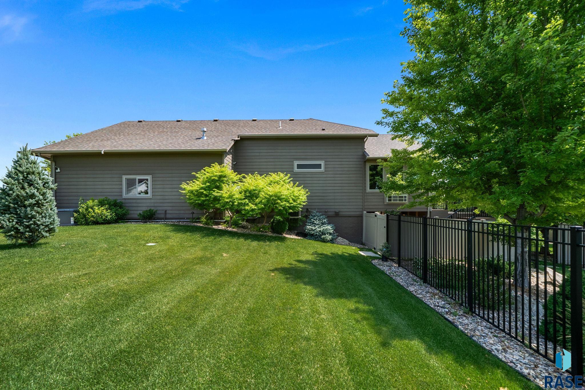 main property photo 75