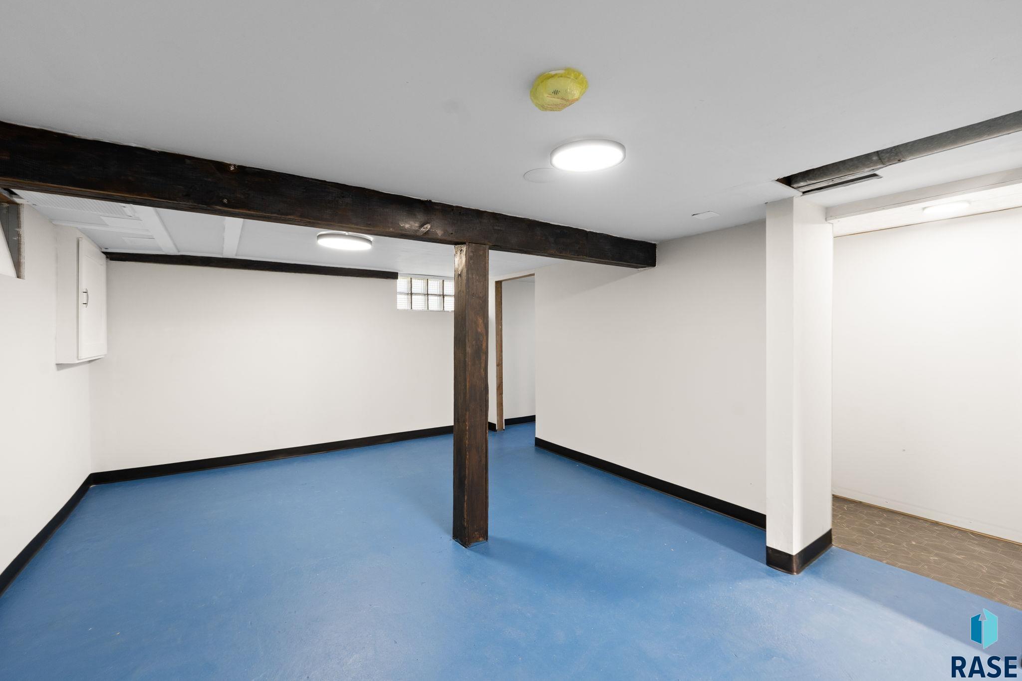 main property photo 60