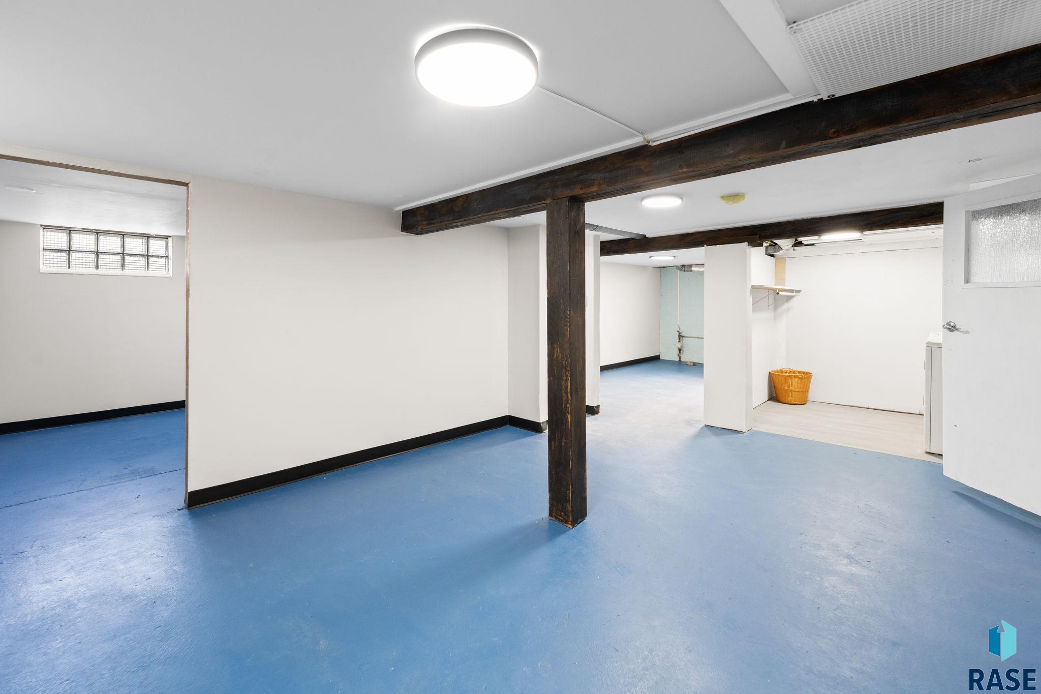 main property photo 61