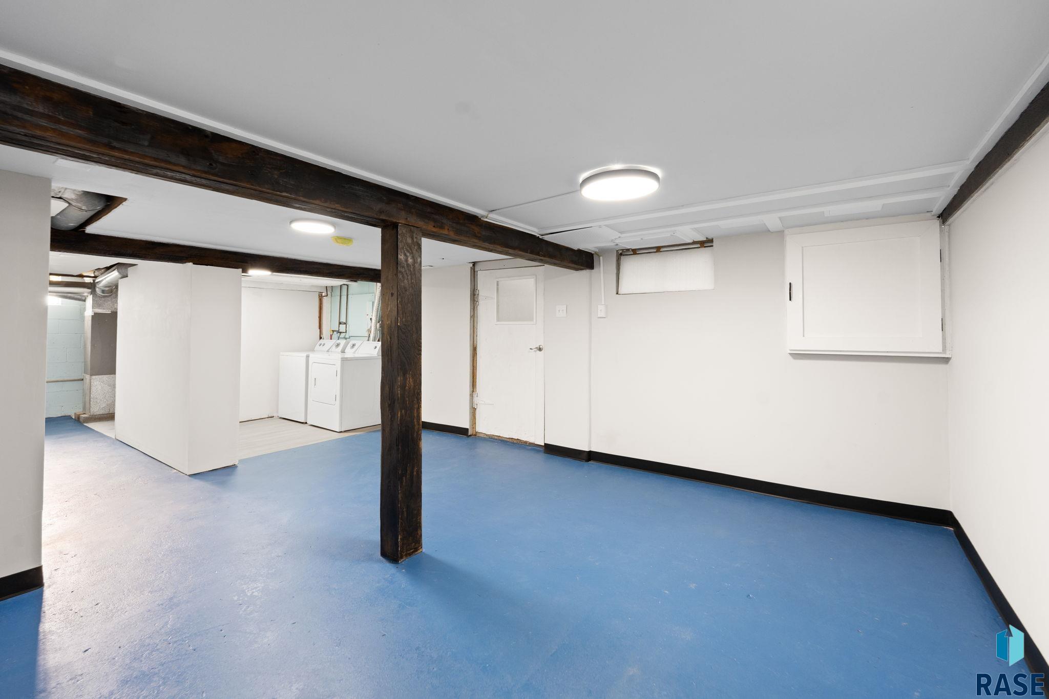 main property photo 65