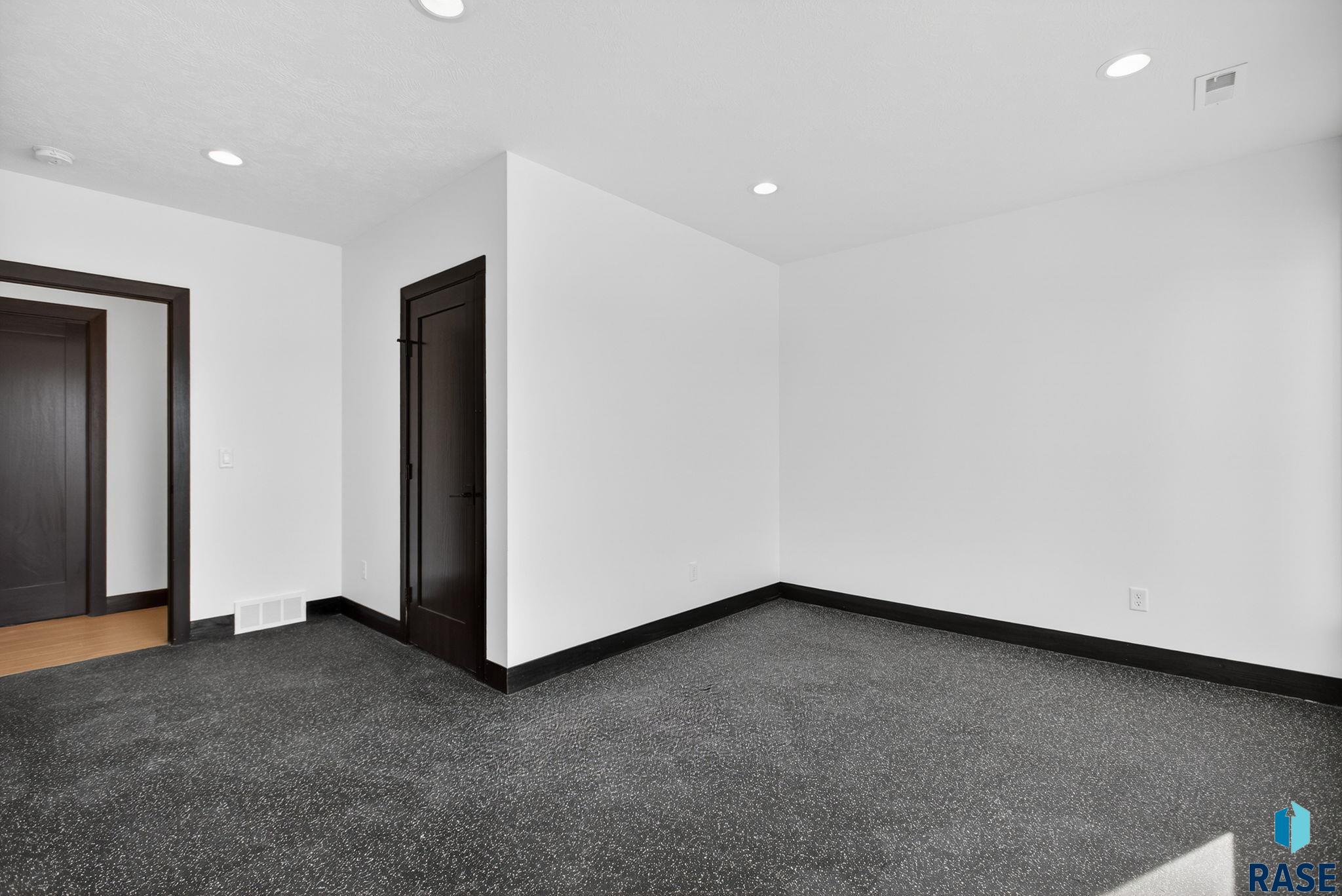main property photo 73