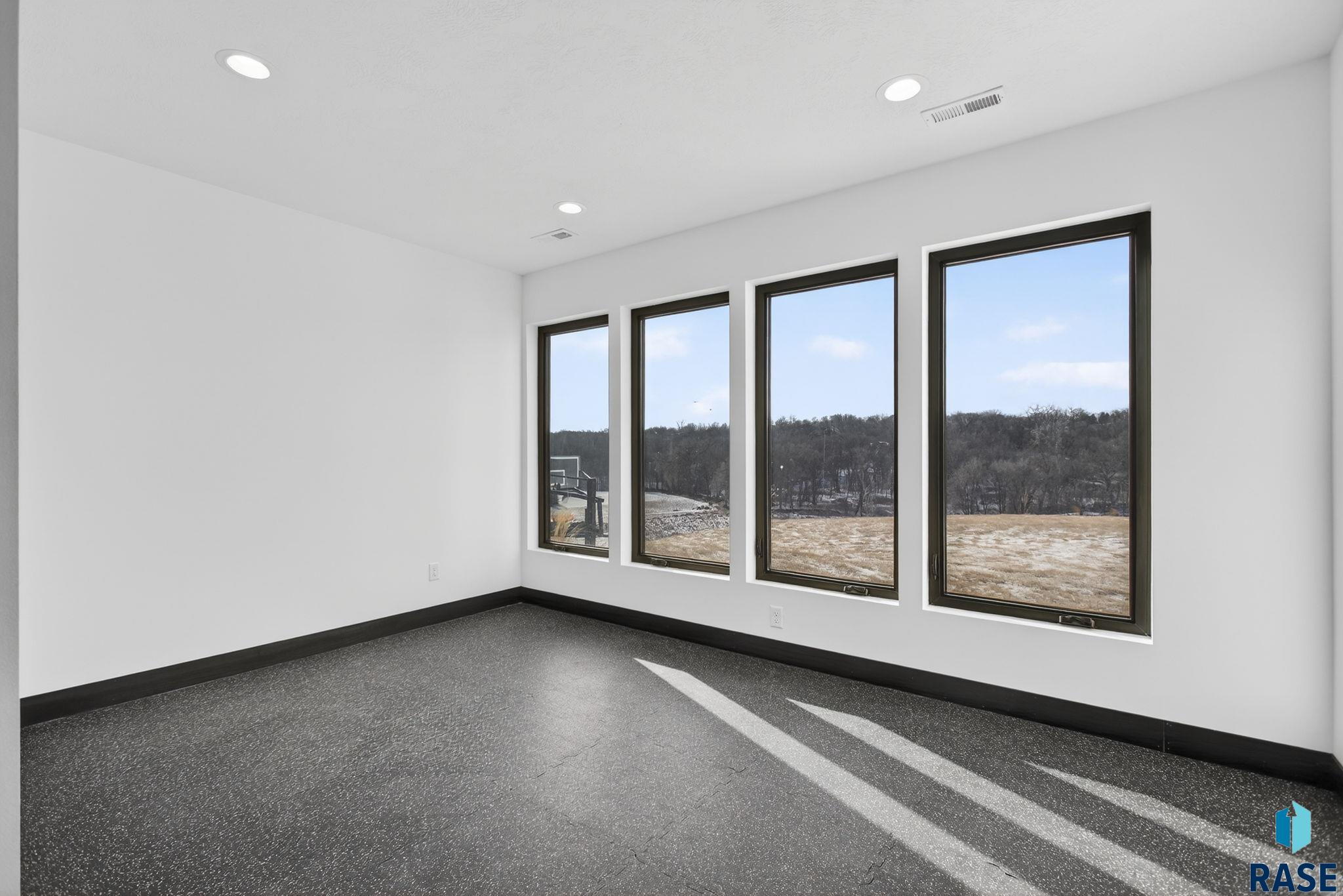 main property photo 74