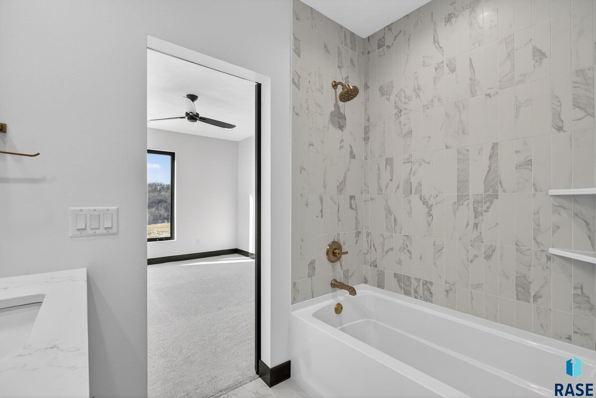 main property photo 78