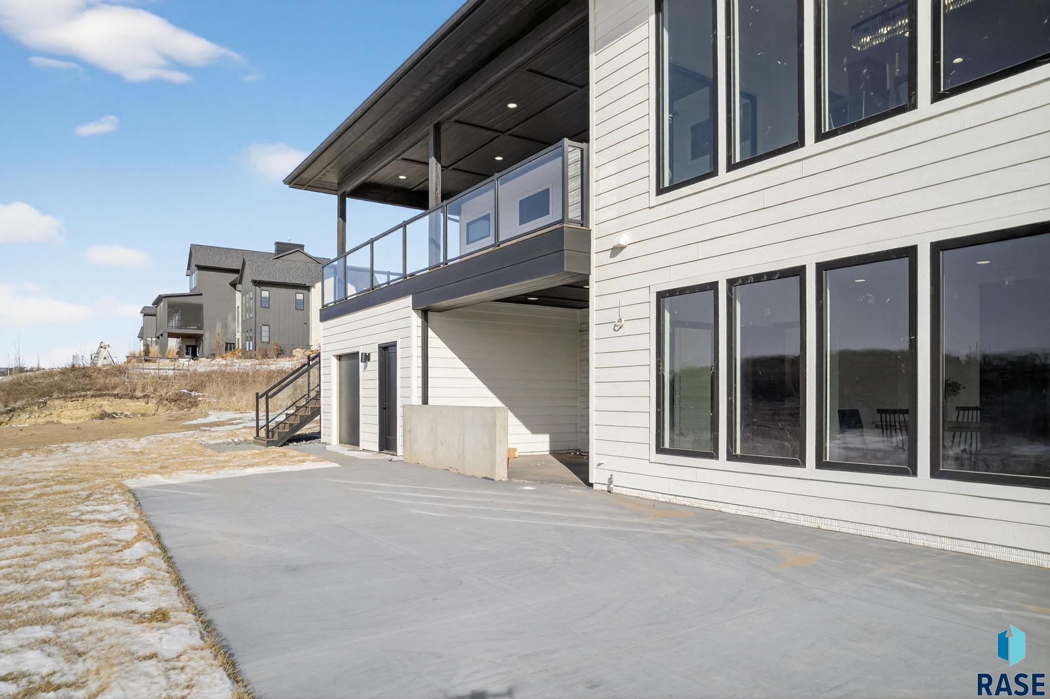 main property photo 93