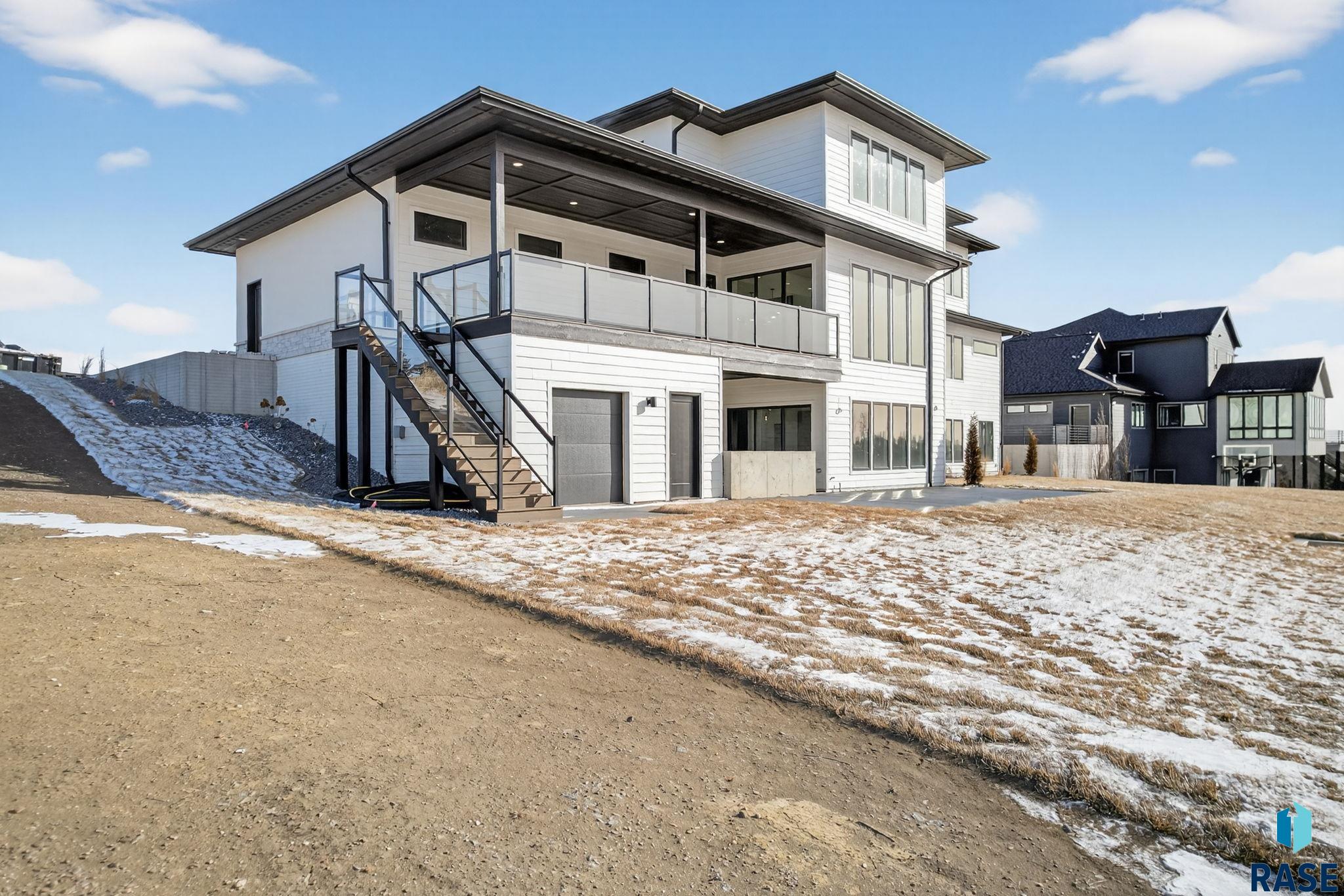 main property photo 95