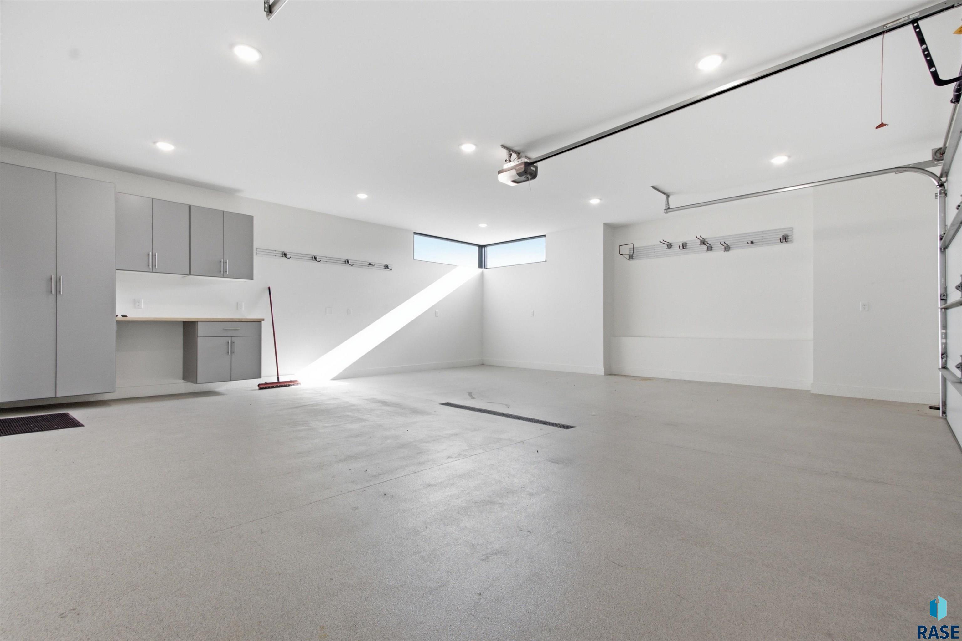 main property photo 54