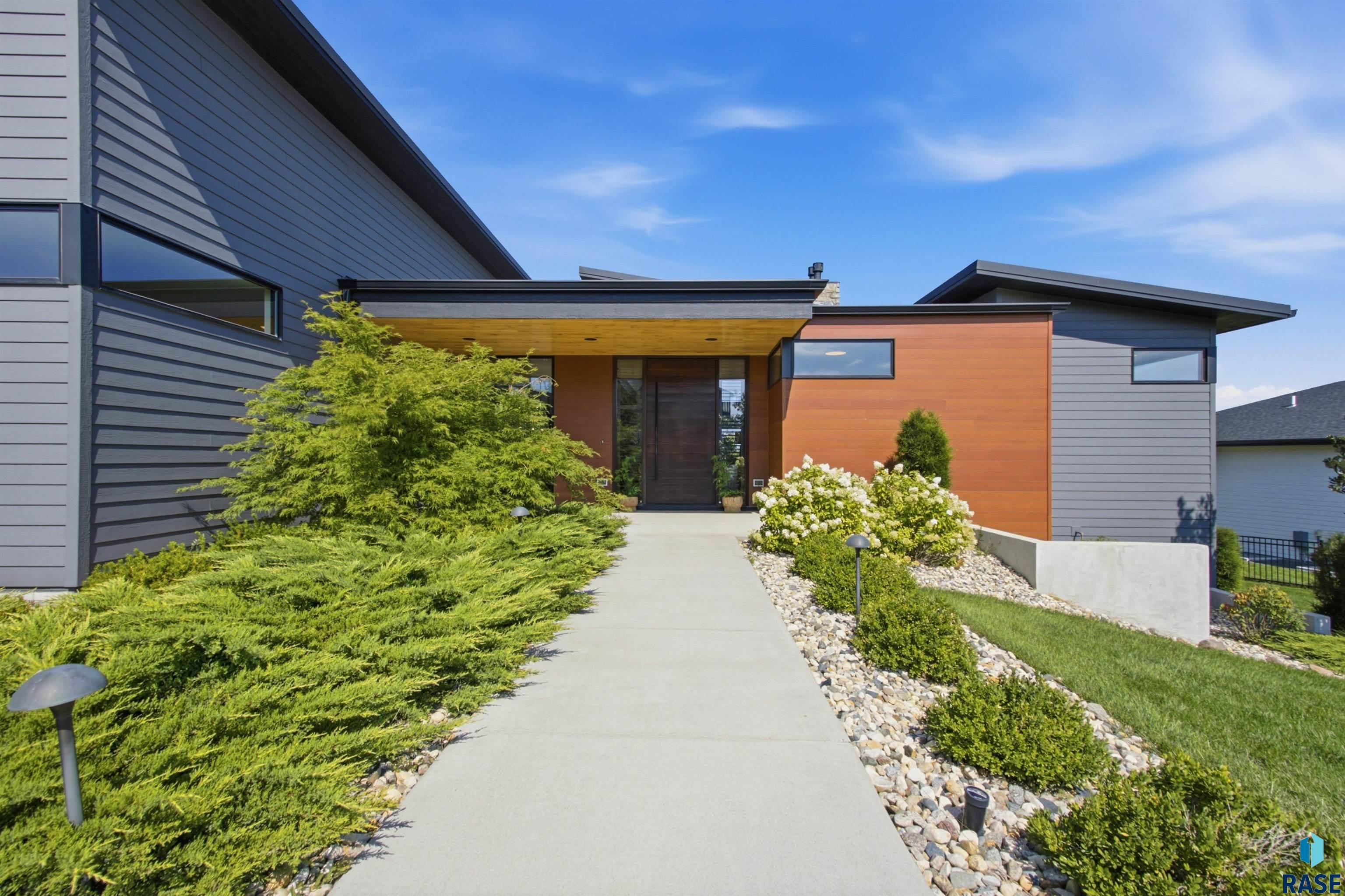 main property photo 68