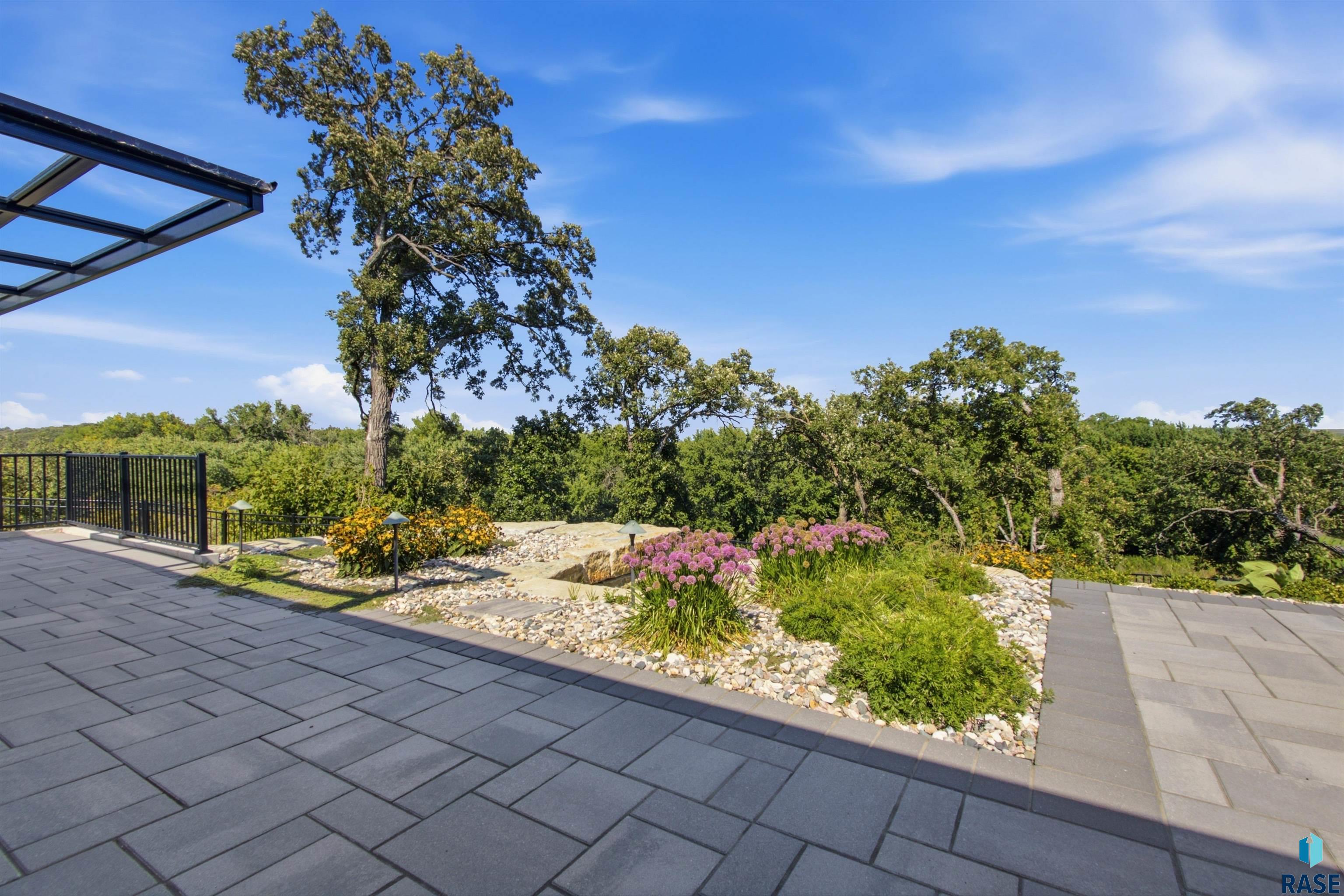 main property photo 74