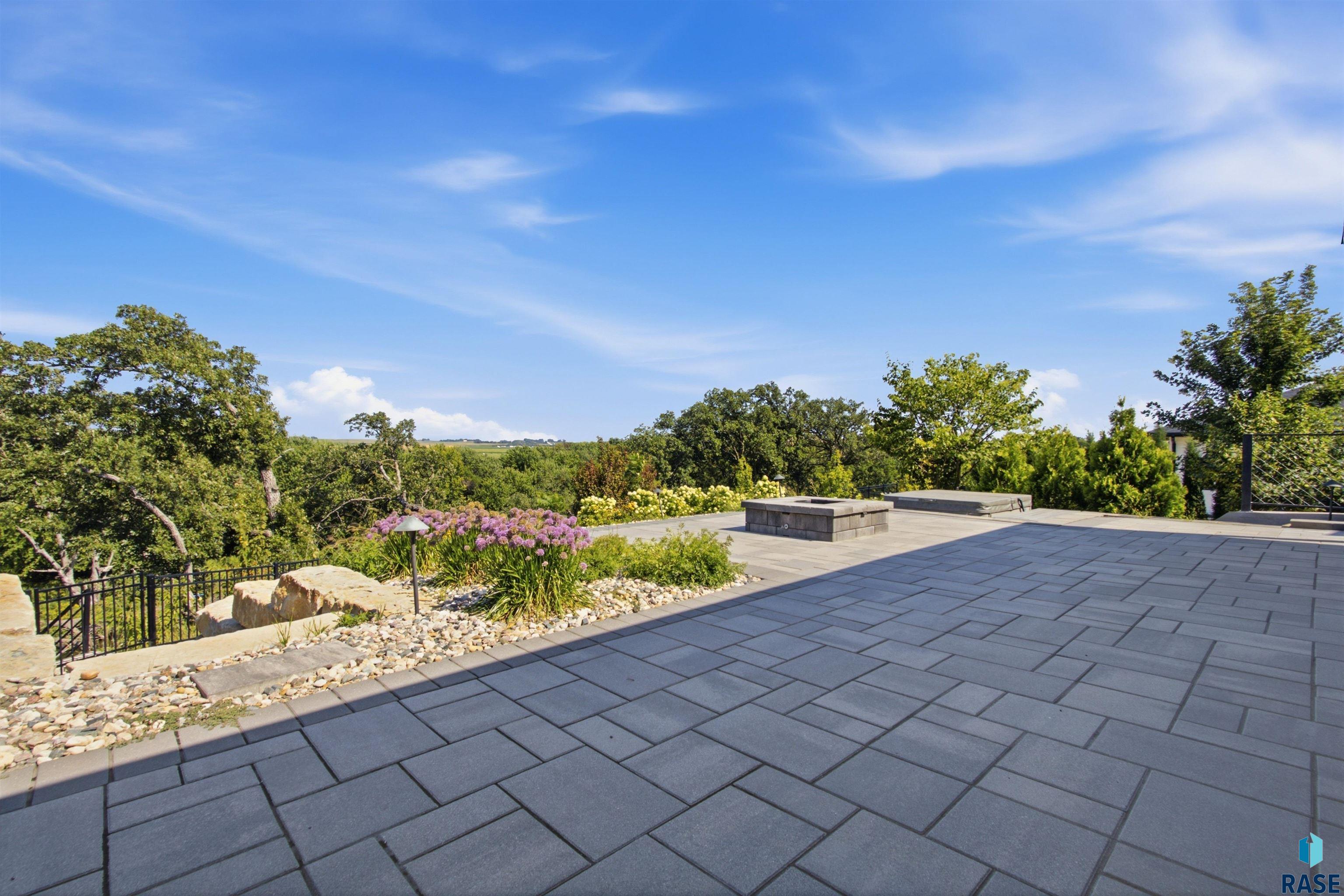 main property photo 75