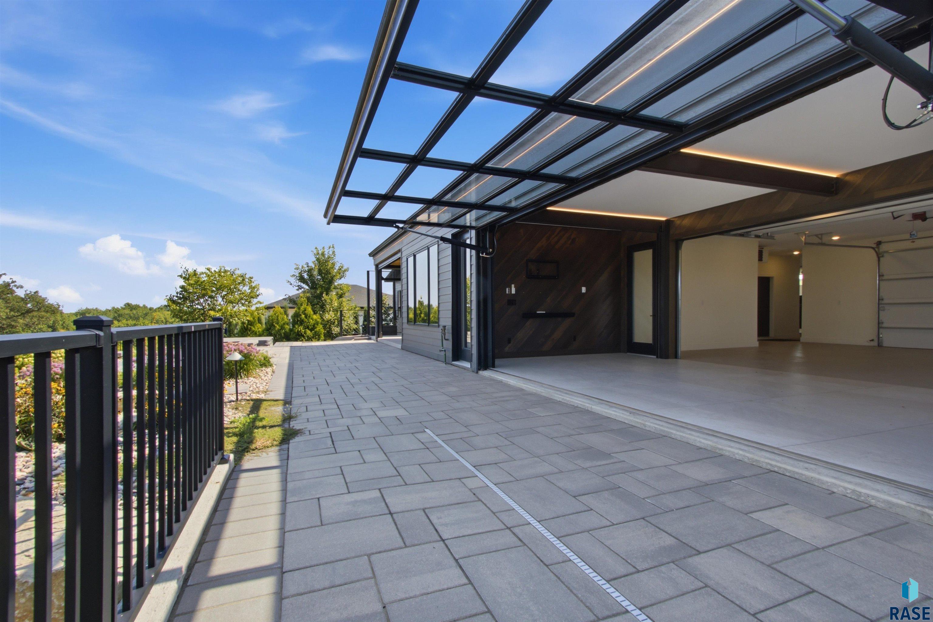 main property photo 76