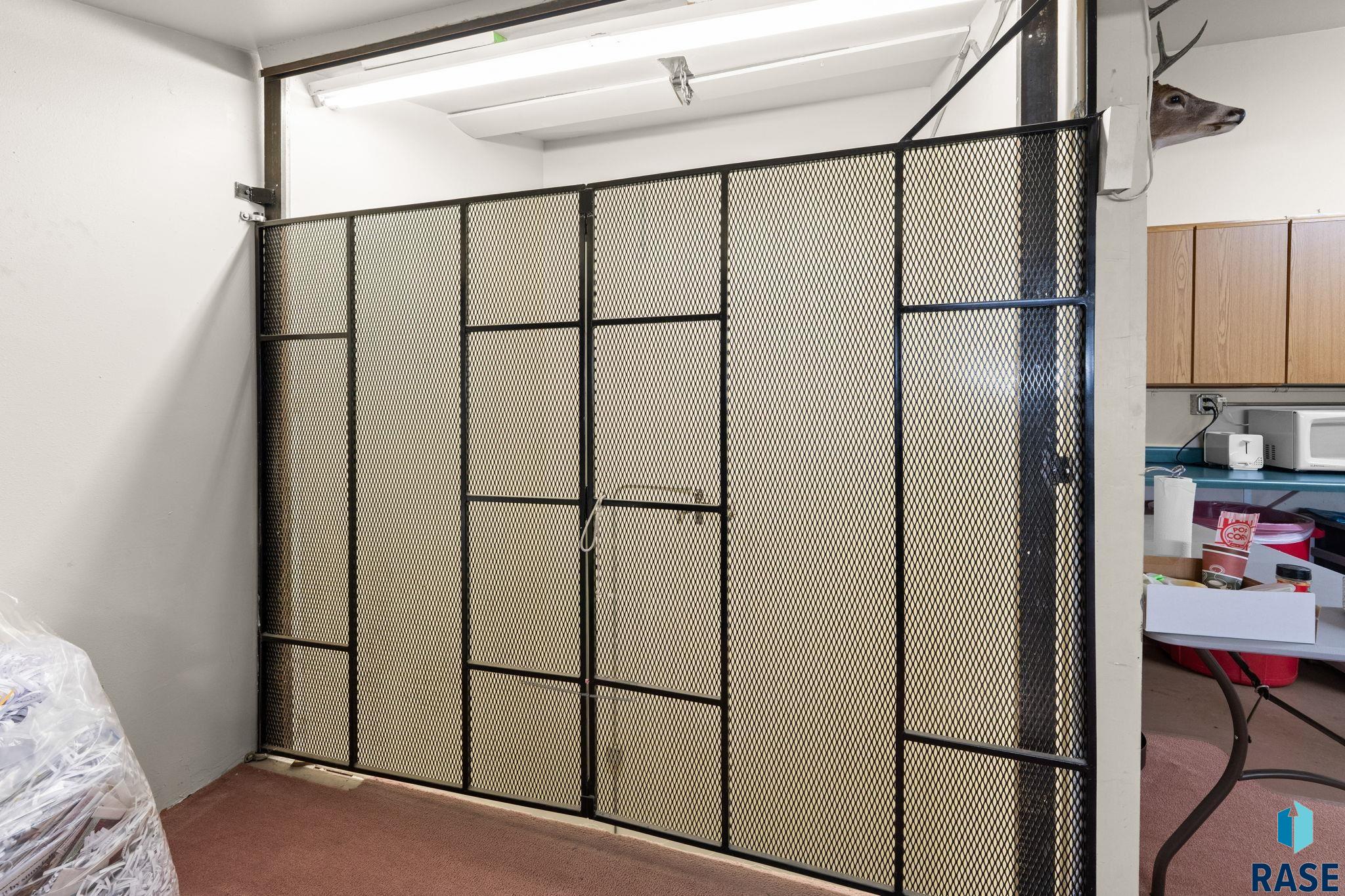 main property photo 59