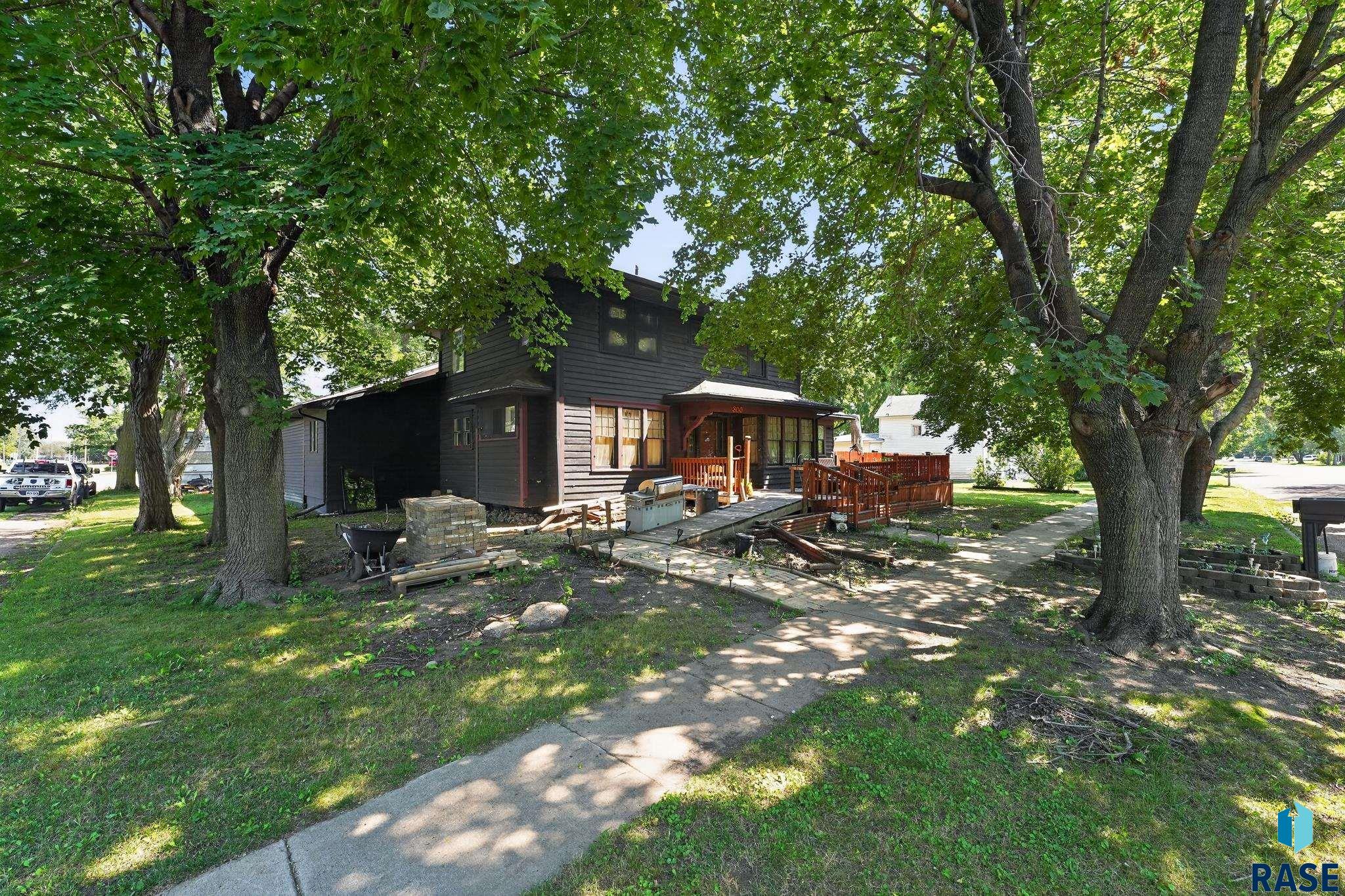 main property photo 35