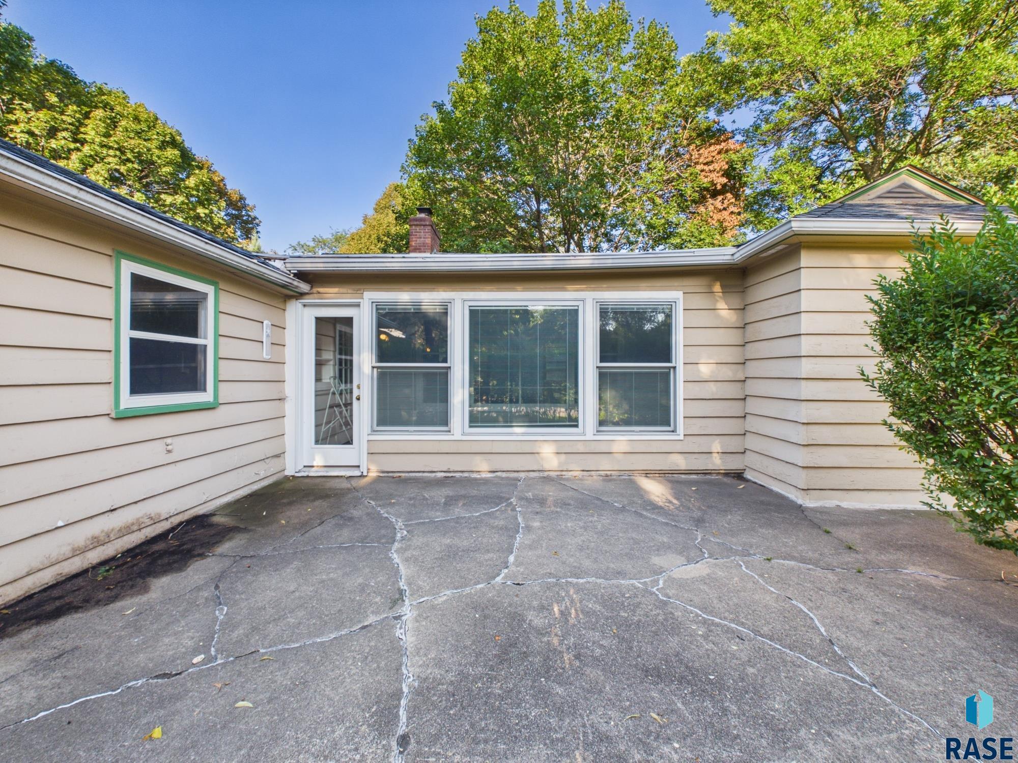 main property photo 38