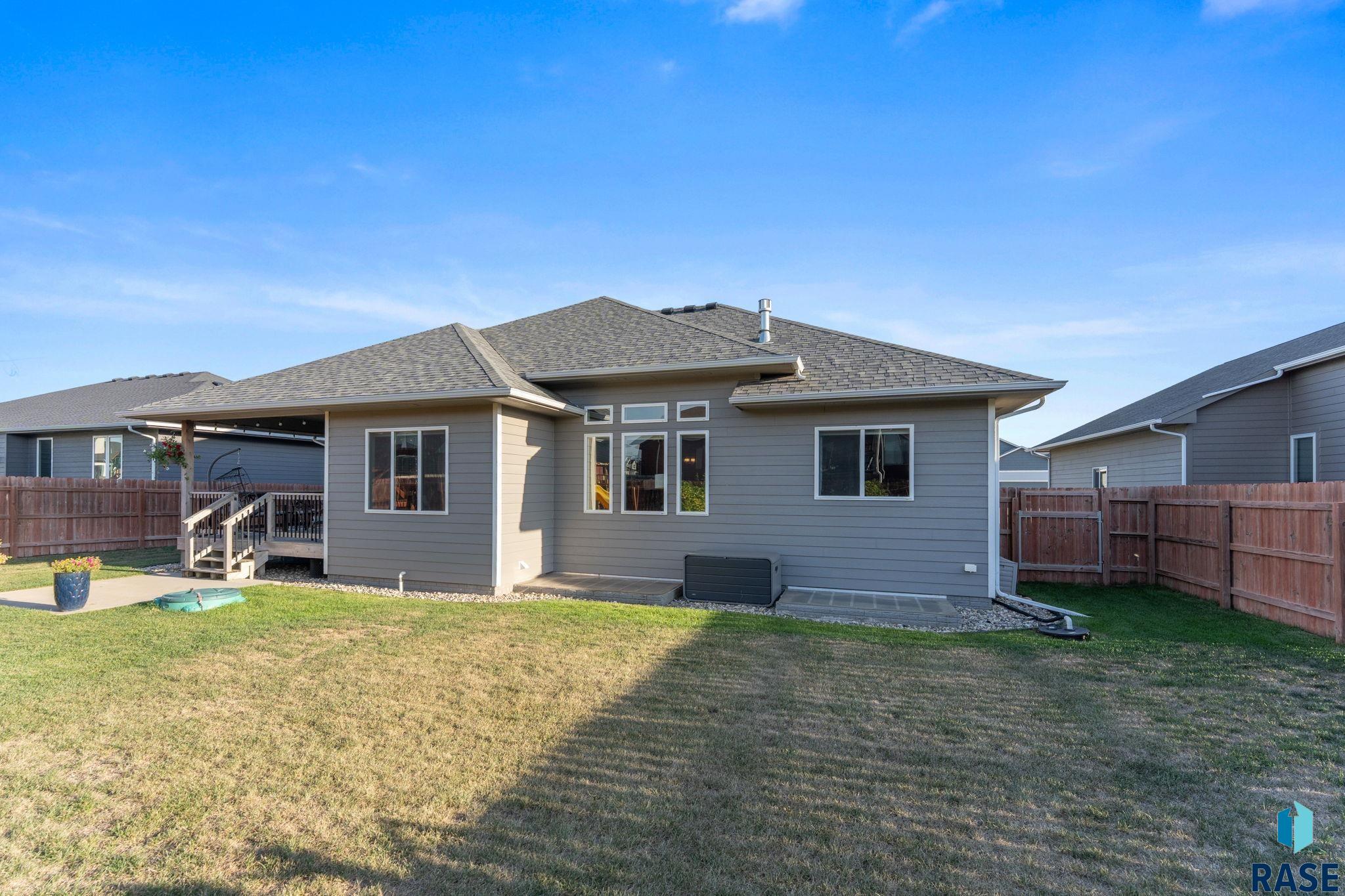 main property photo 67
