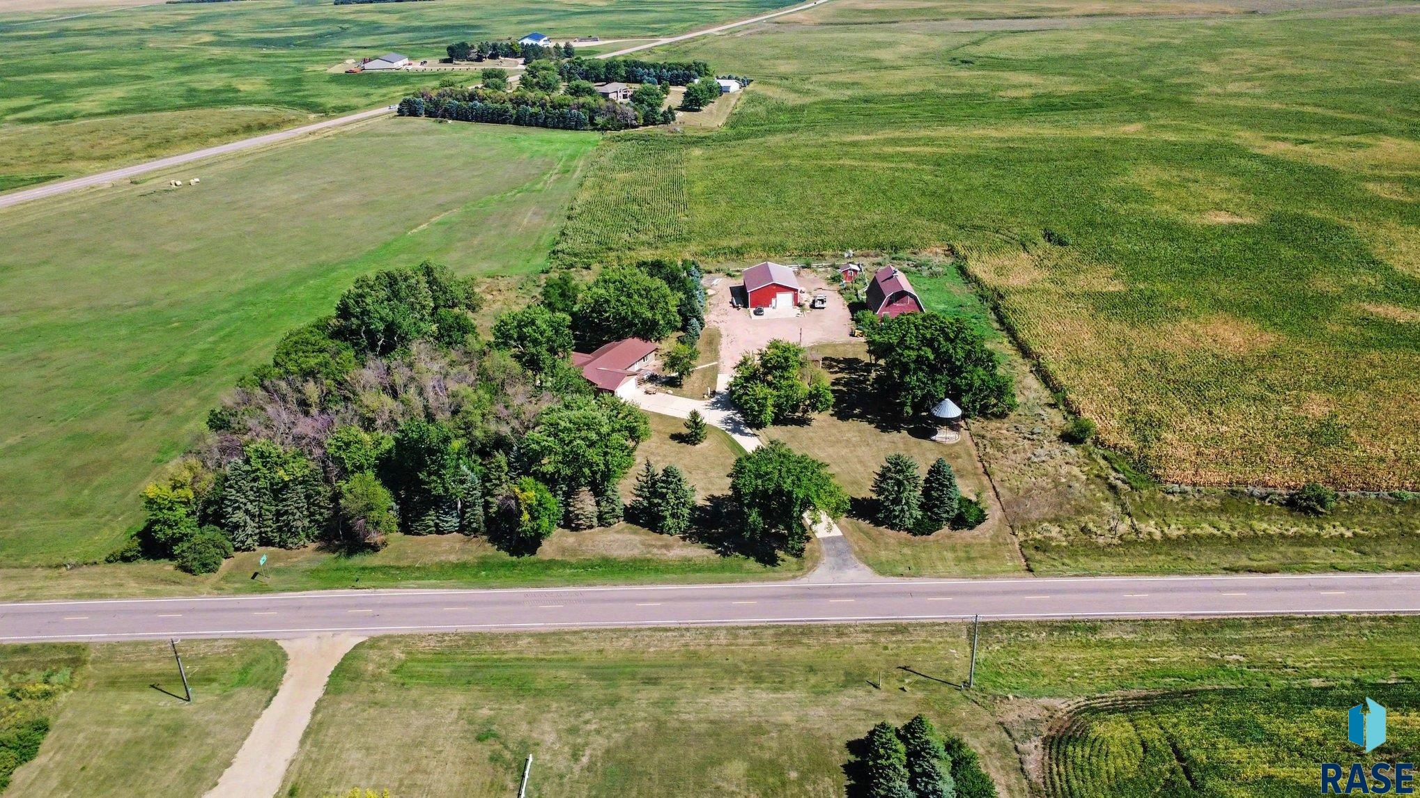 main property photo 45
