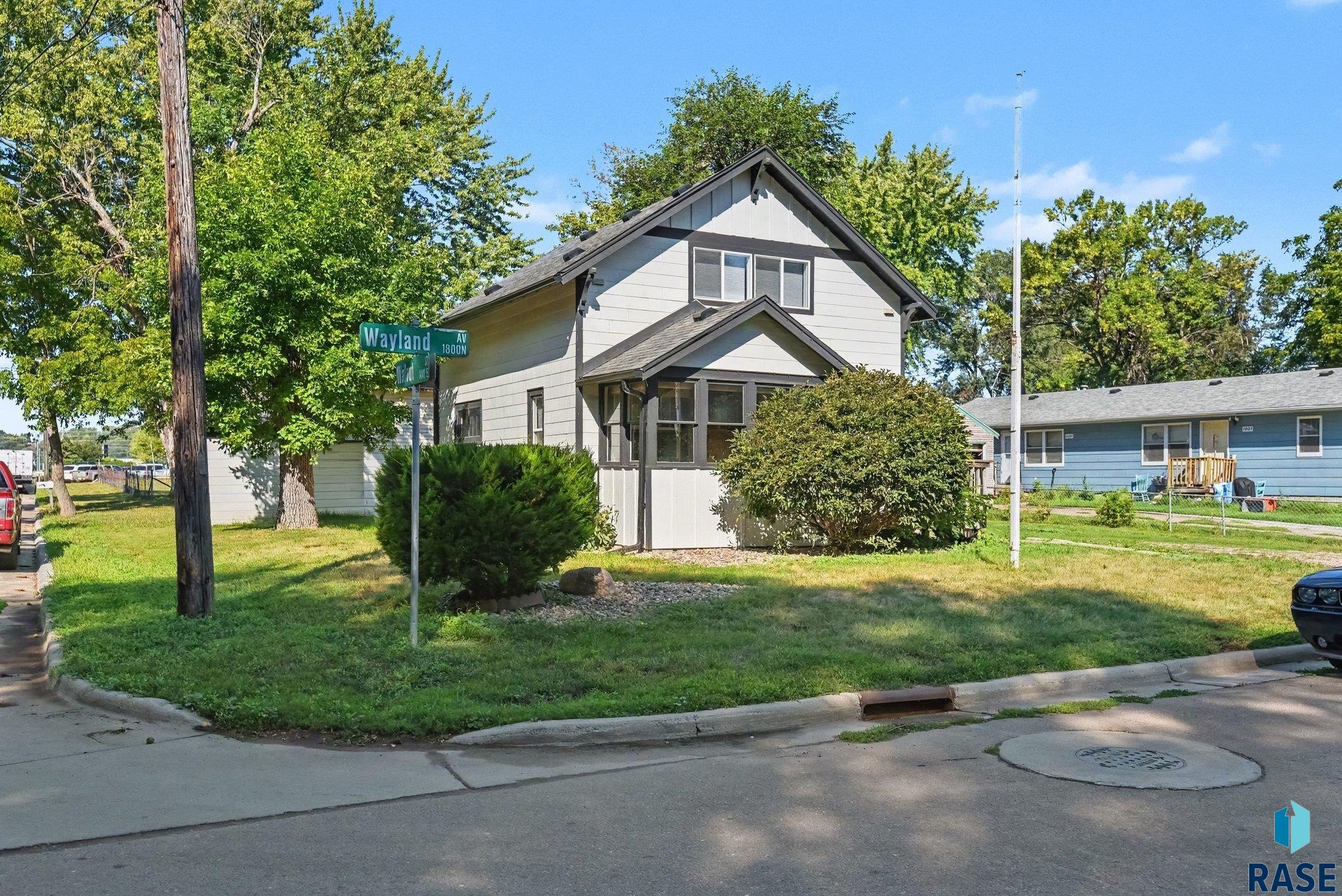 main property photo 22