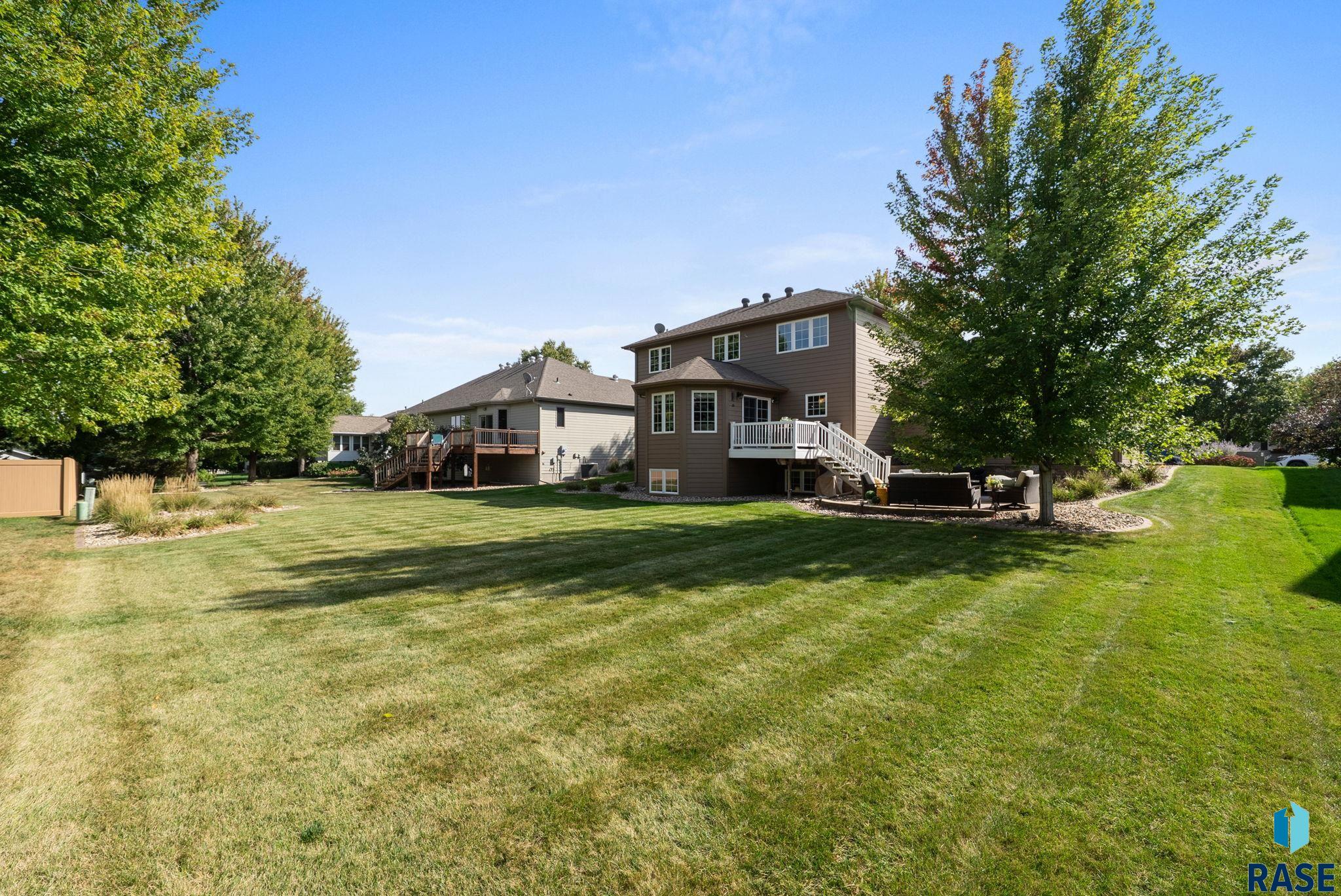 main property photo 75