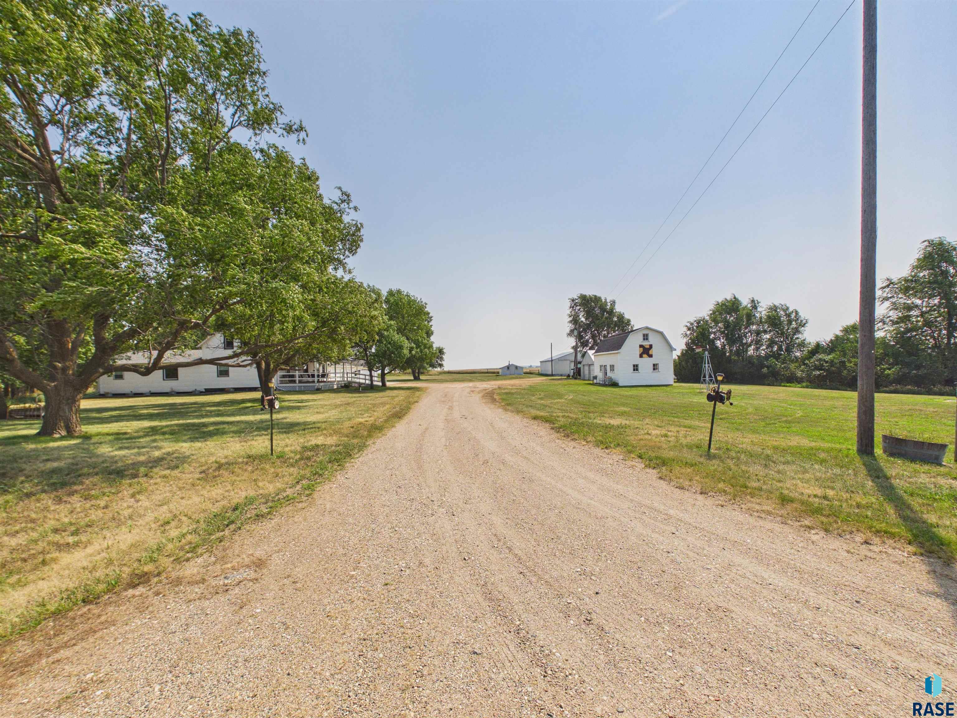 main property photo 47