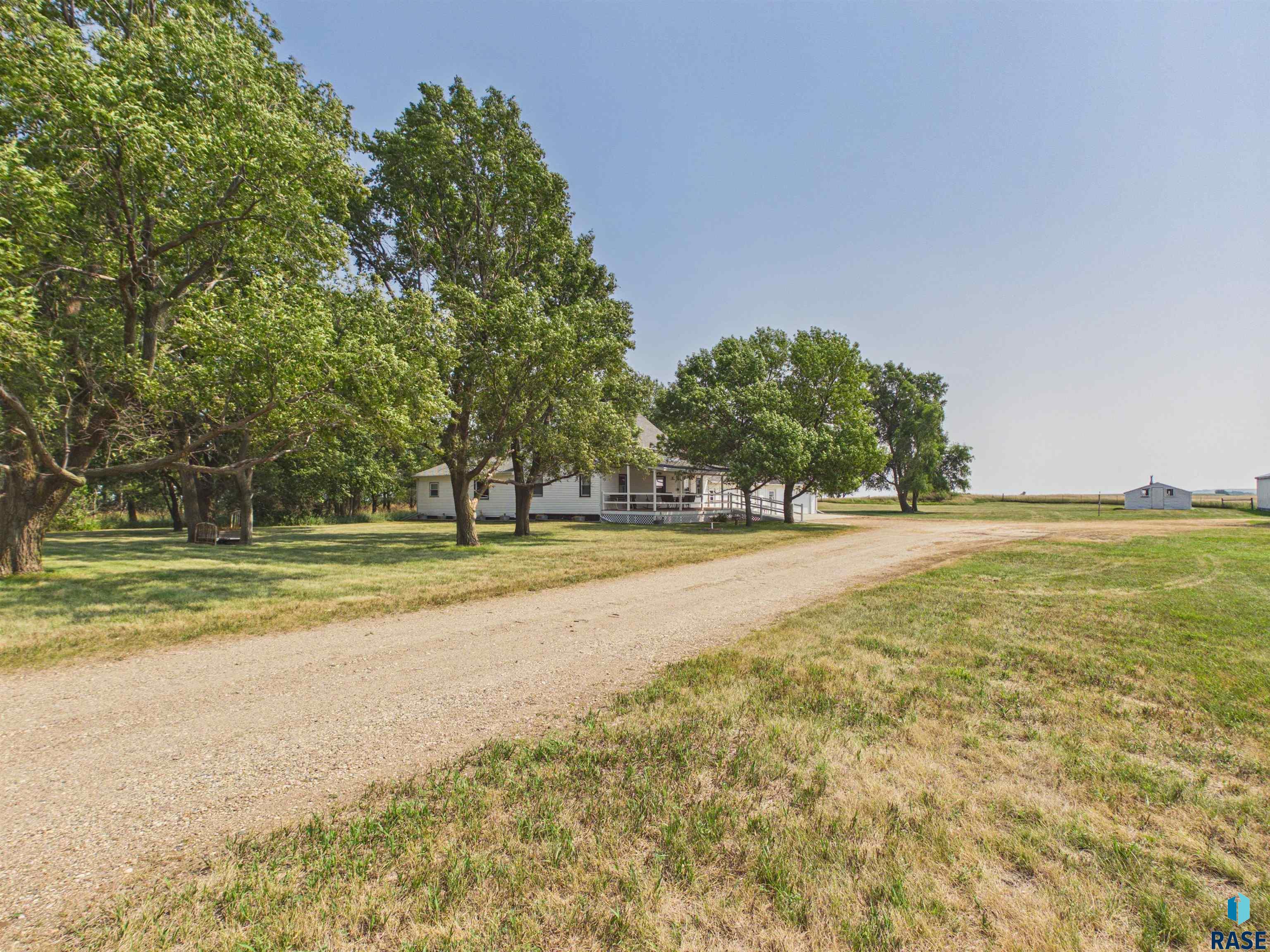 main property photo 48