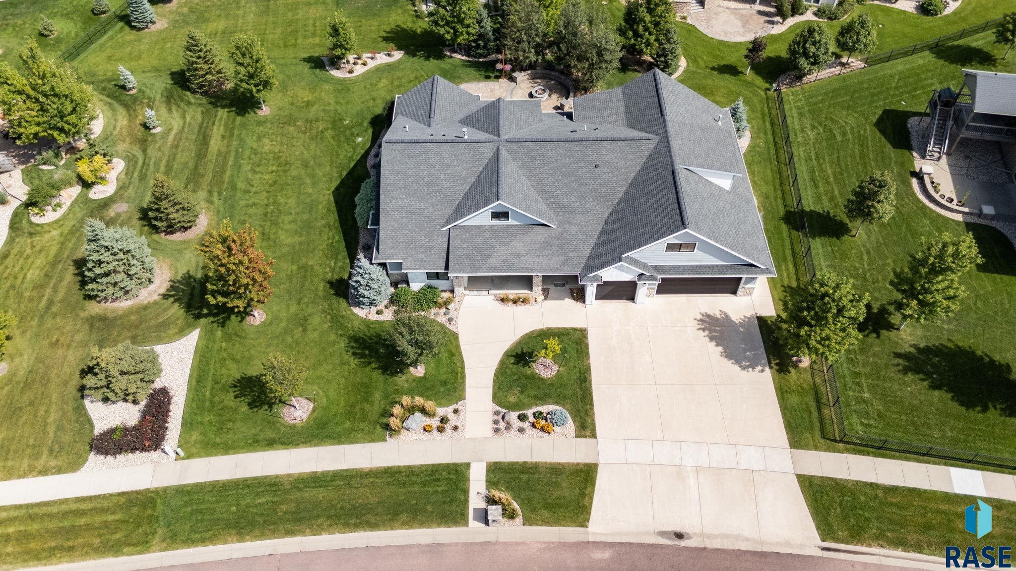 main property photo 59