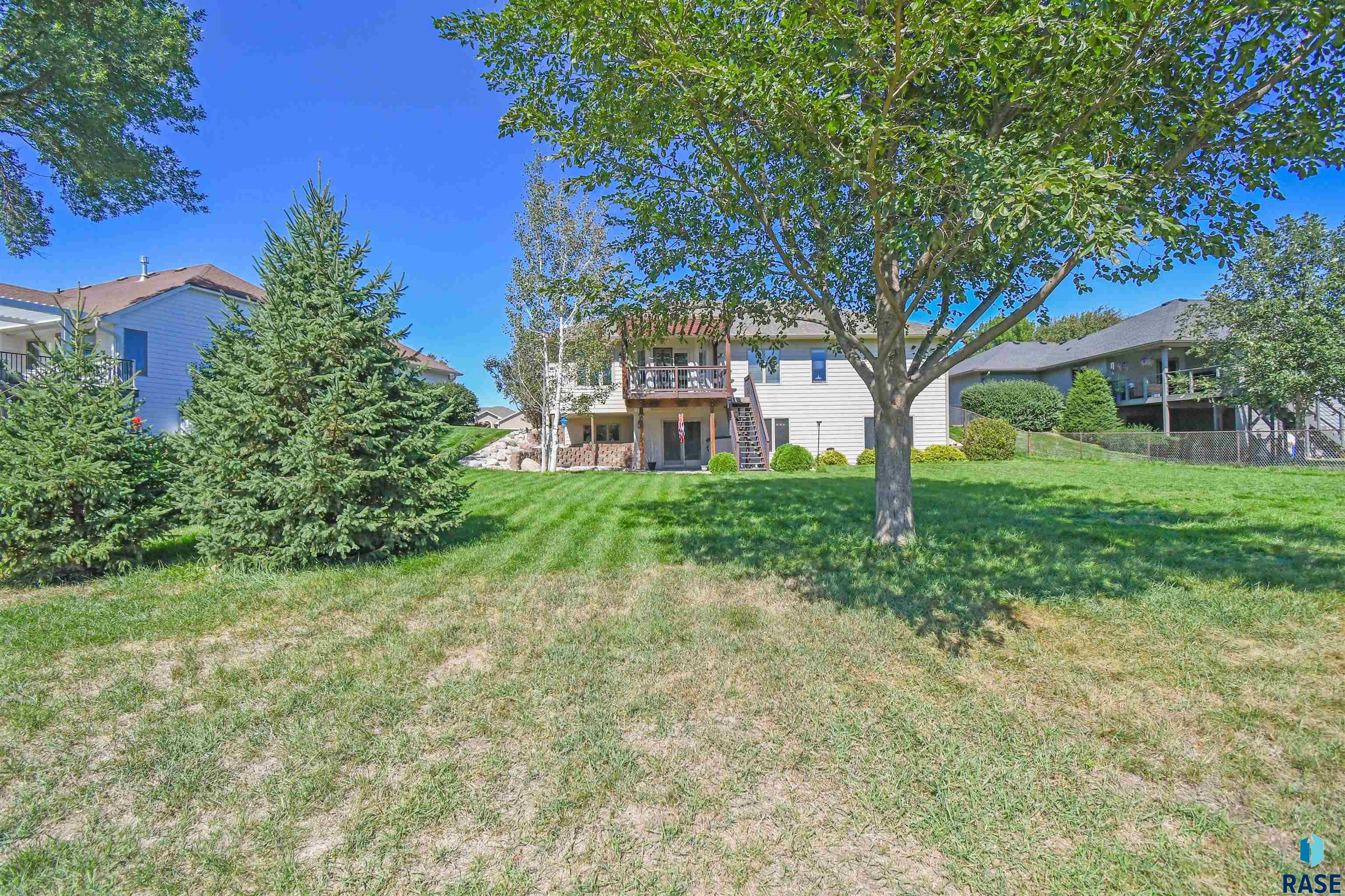 main property photo 60