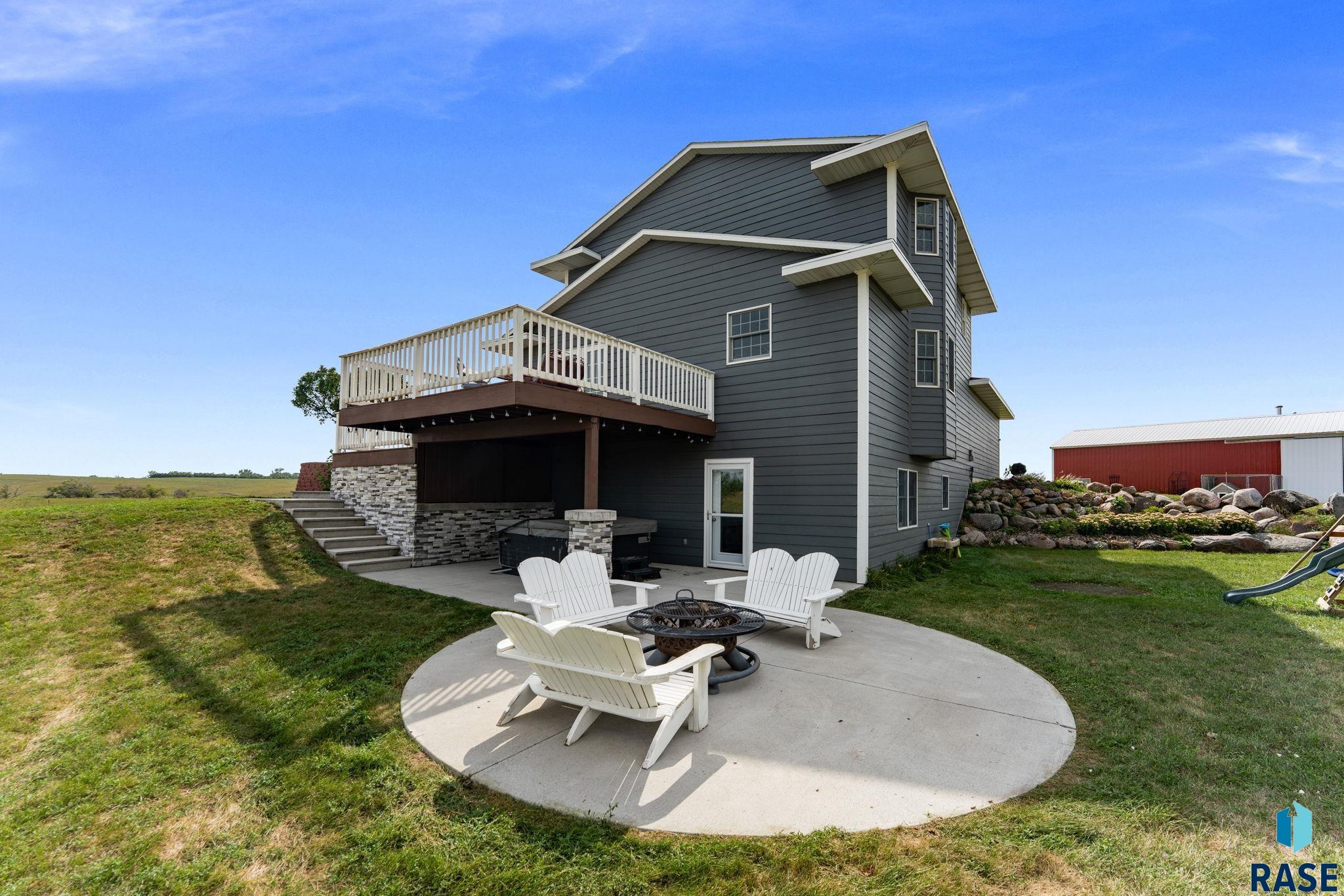 main property photo 41