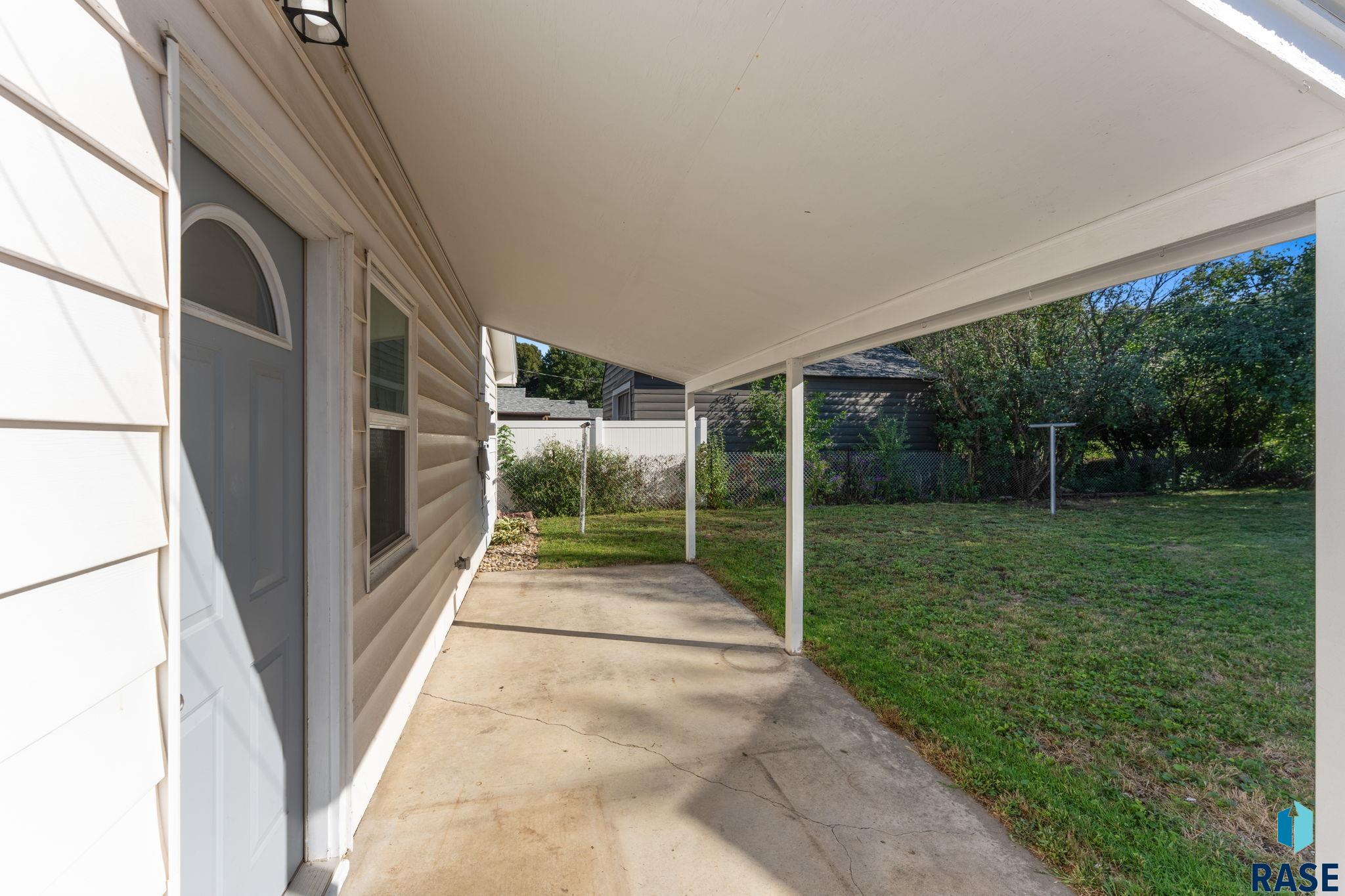 main property photo 35