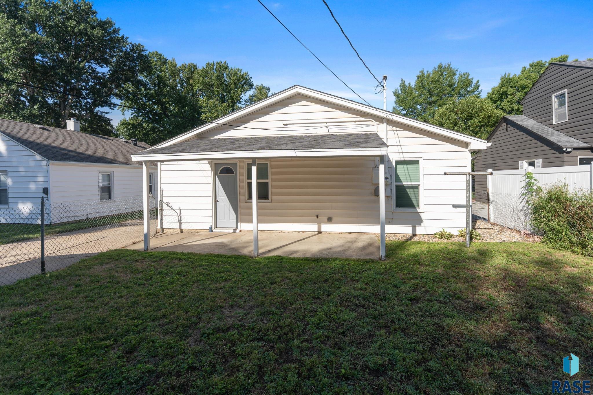 main property photo 38
