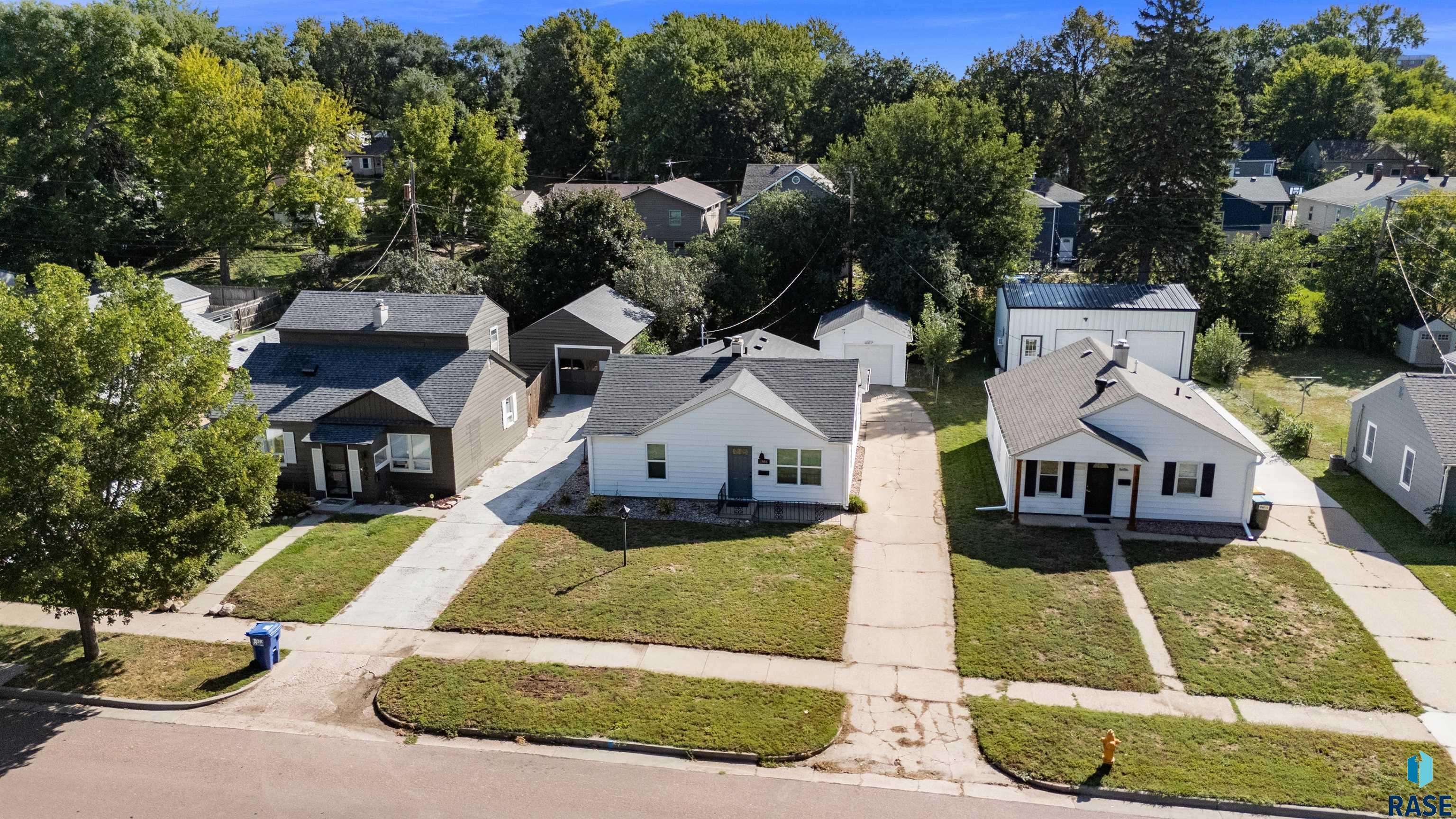 main property photo 53