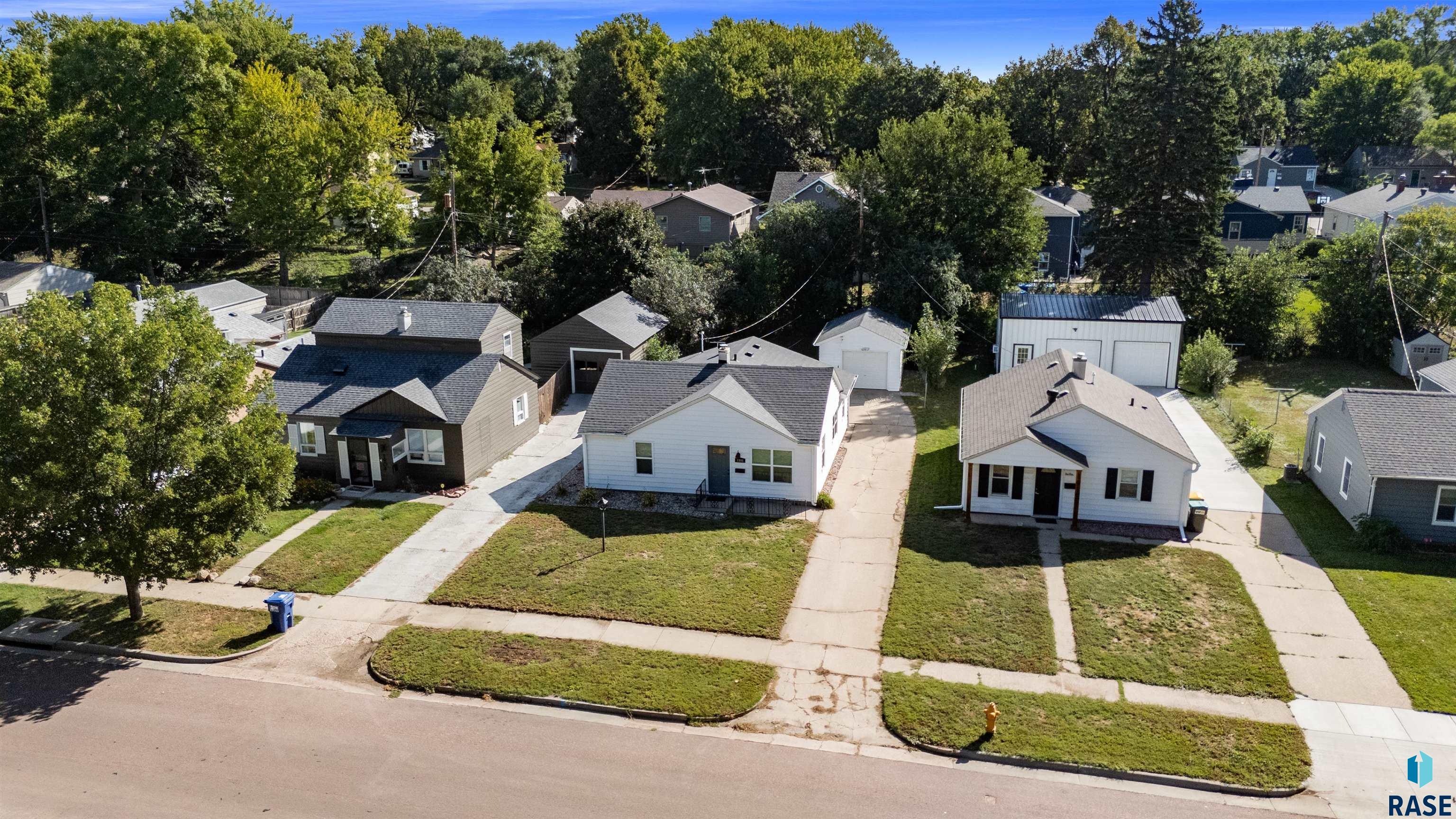 main property photo 54