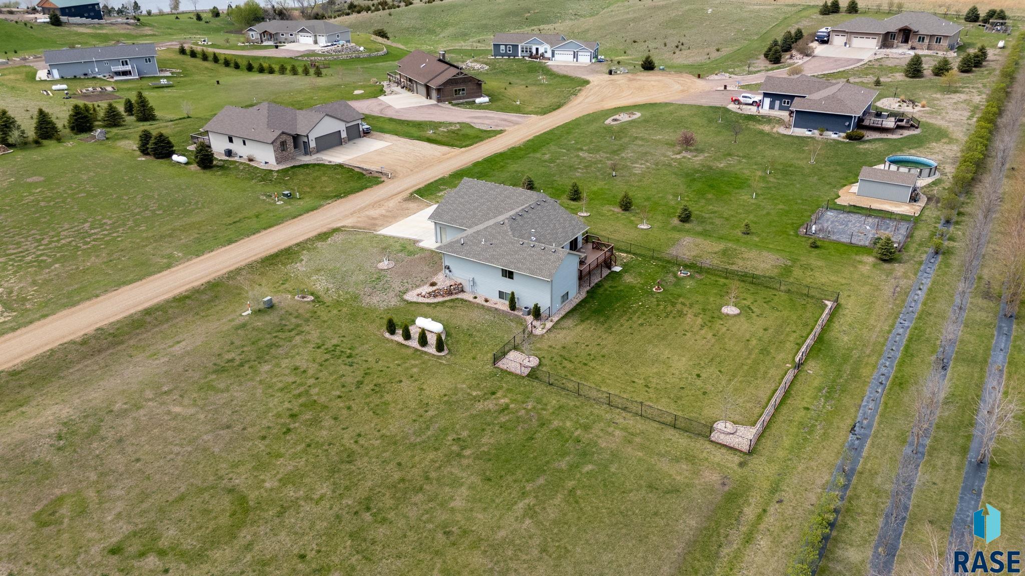 main property photo 88