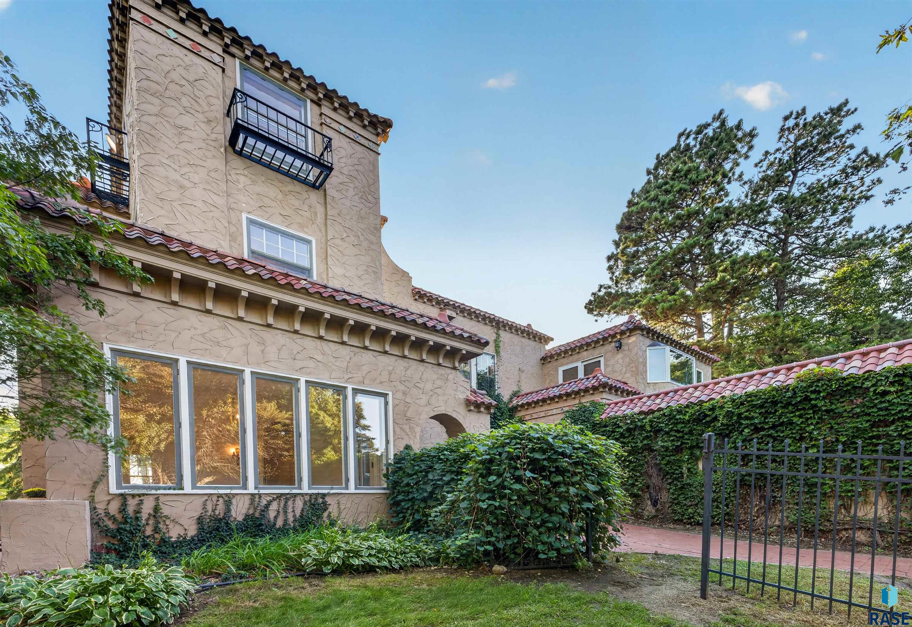 main property photo 48