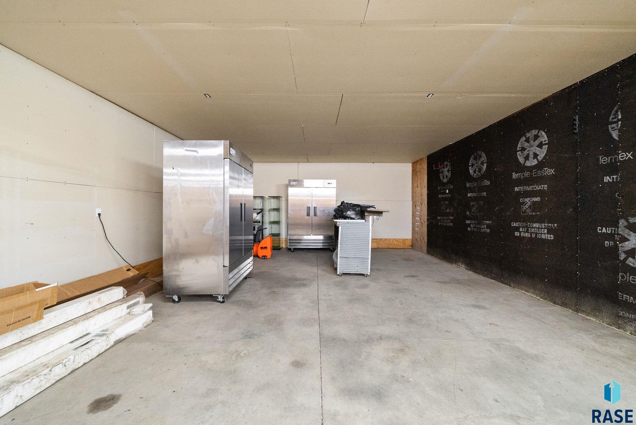 main property photo 62