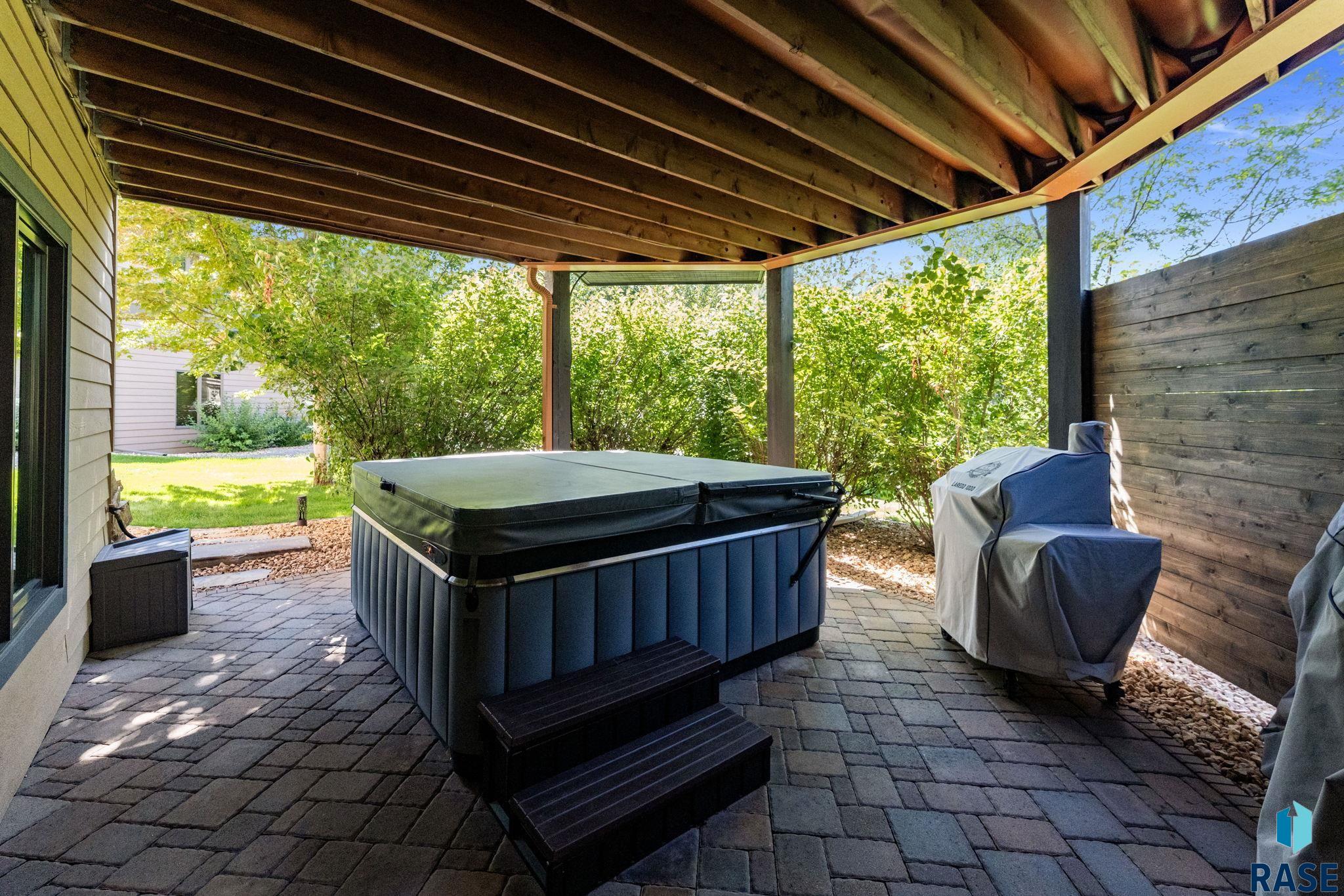 main property photo 77